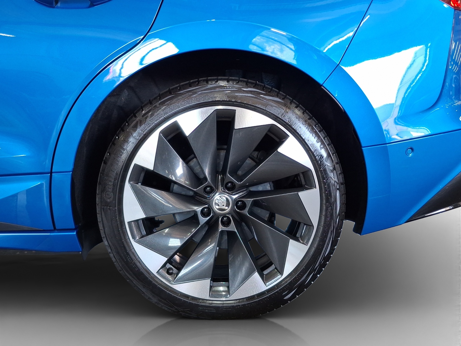 SKODA Enyaq iV 80x SportLine-image-14