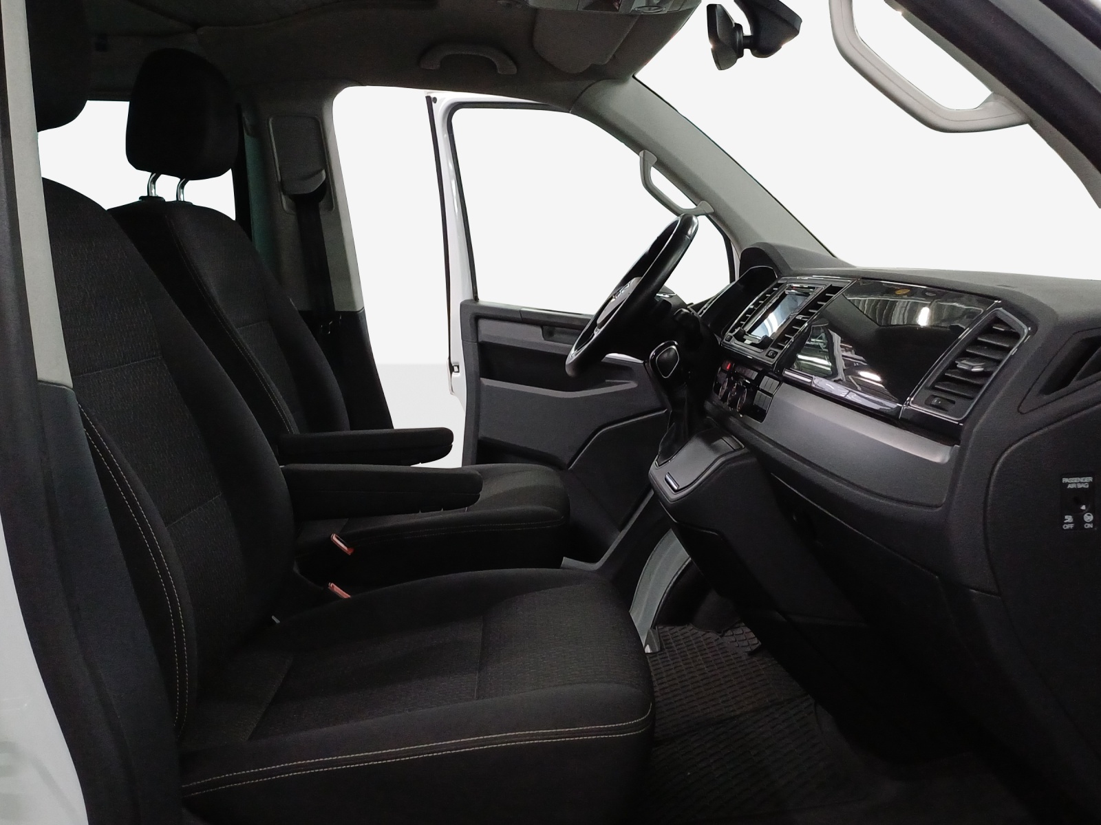 VW T6 California 2.0 Bi-TDI Beach Liberty DSG-image-14