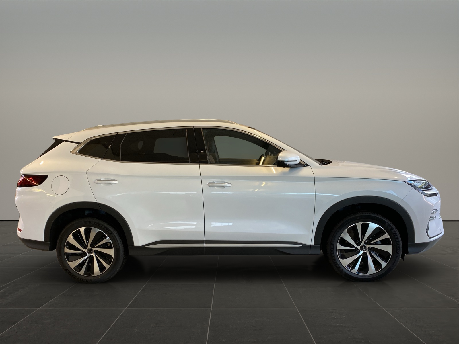 BYD Seal U DM-i Design AWD-image-7