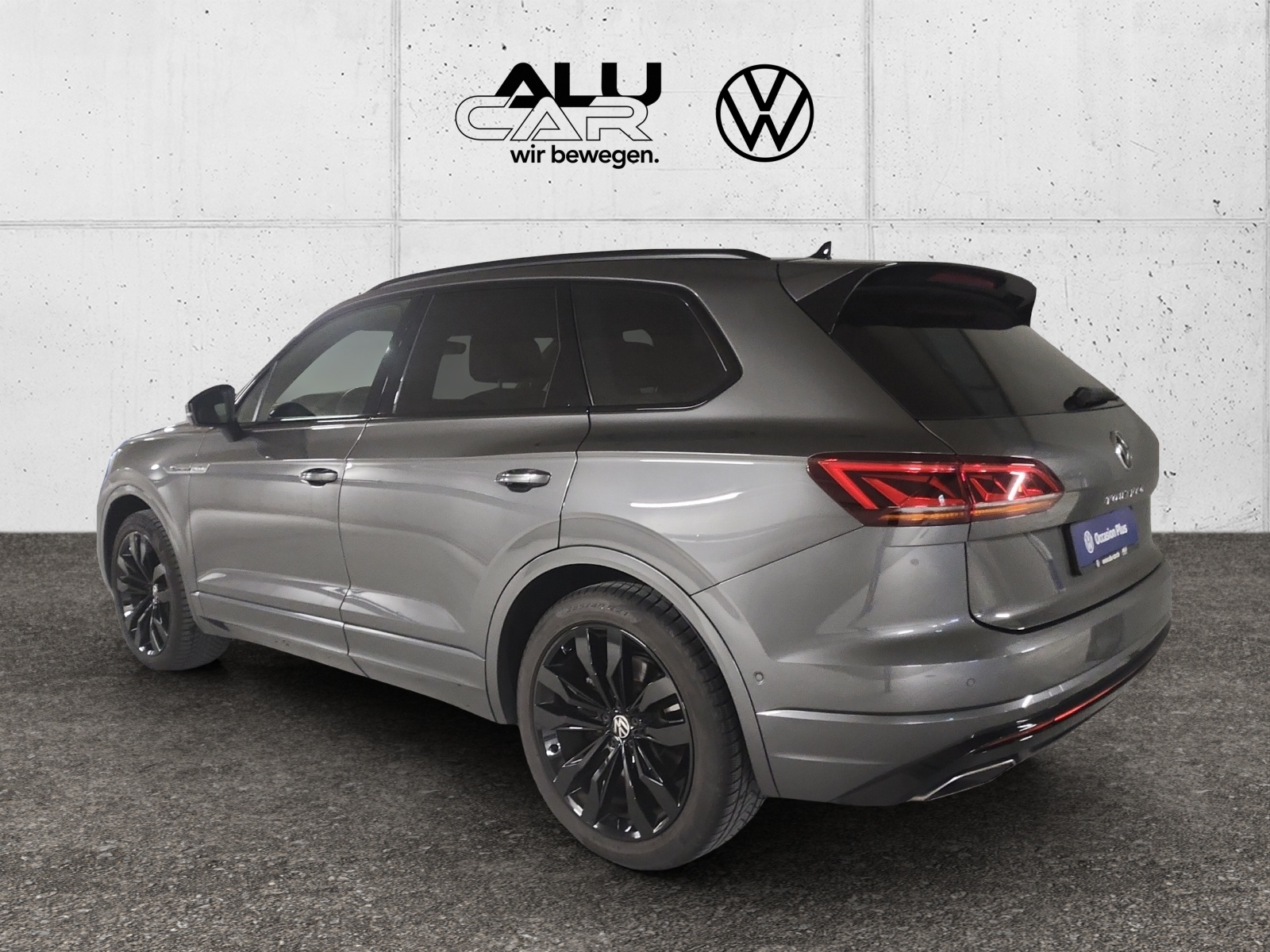 VW Touareg 3.0 TSI R-Line Tiptronic-showroom-element-2