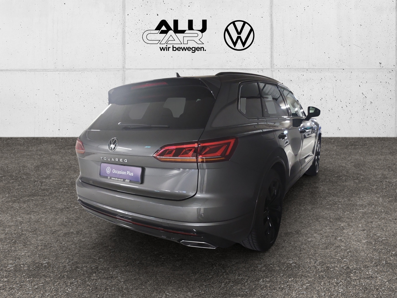 VW Touareg 3.0 TSI R-Line Tiptronic-image-4