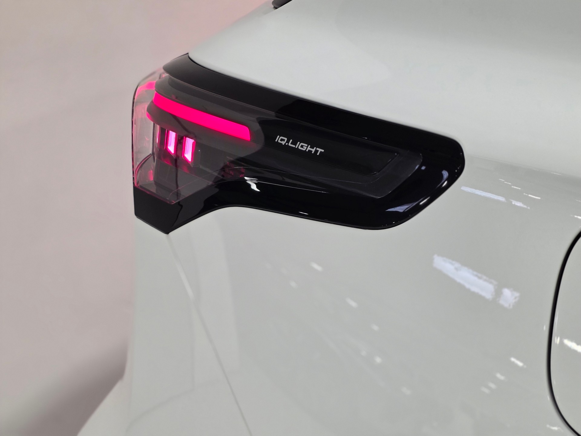 VW Tiguan 2.0 TSI DSG R-Line 4Motion-image-31