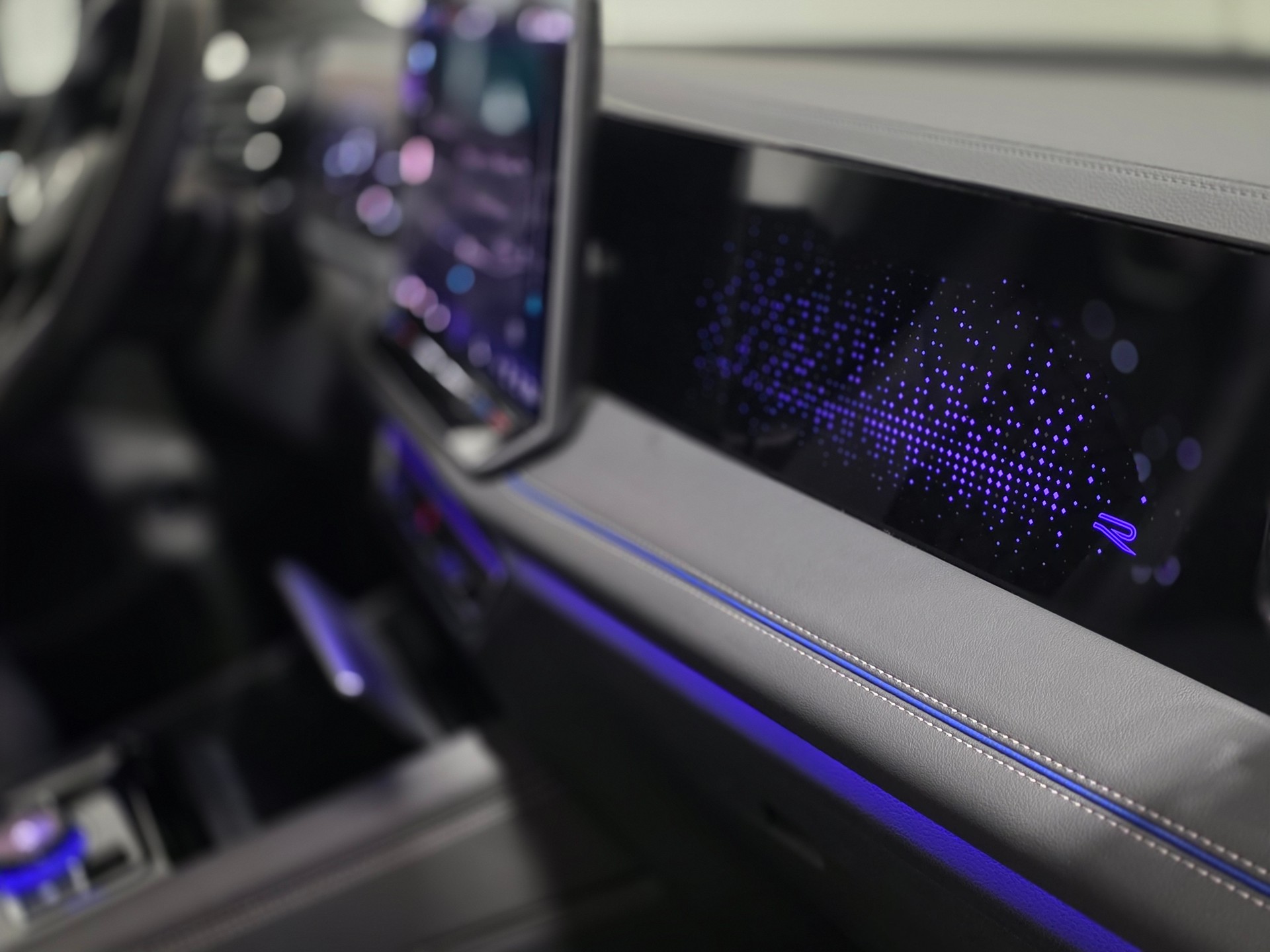 VW Tiguan 2.0 TSI DSG R-Line 4Motion-image-24