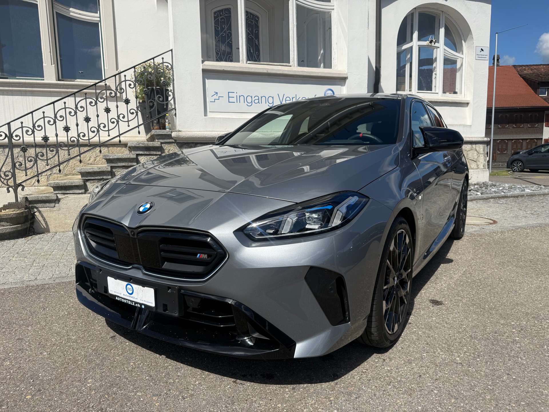 BMW M135i xDrive-image-1