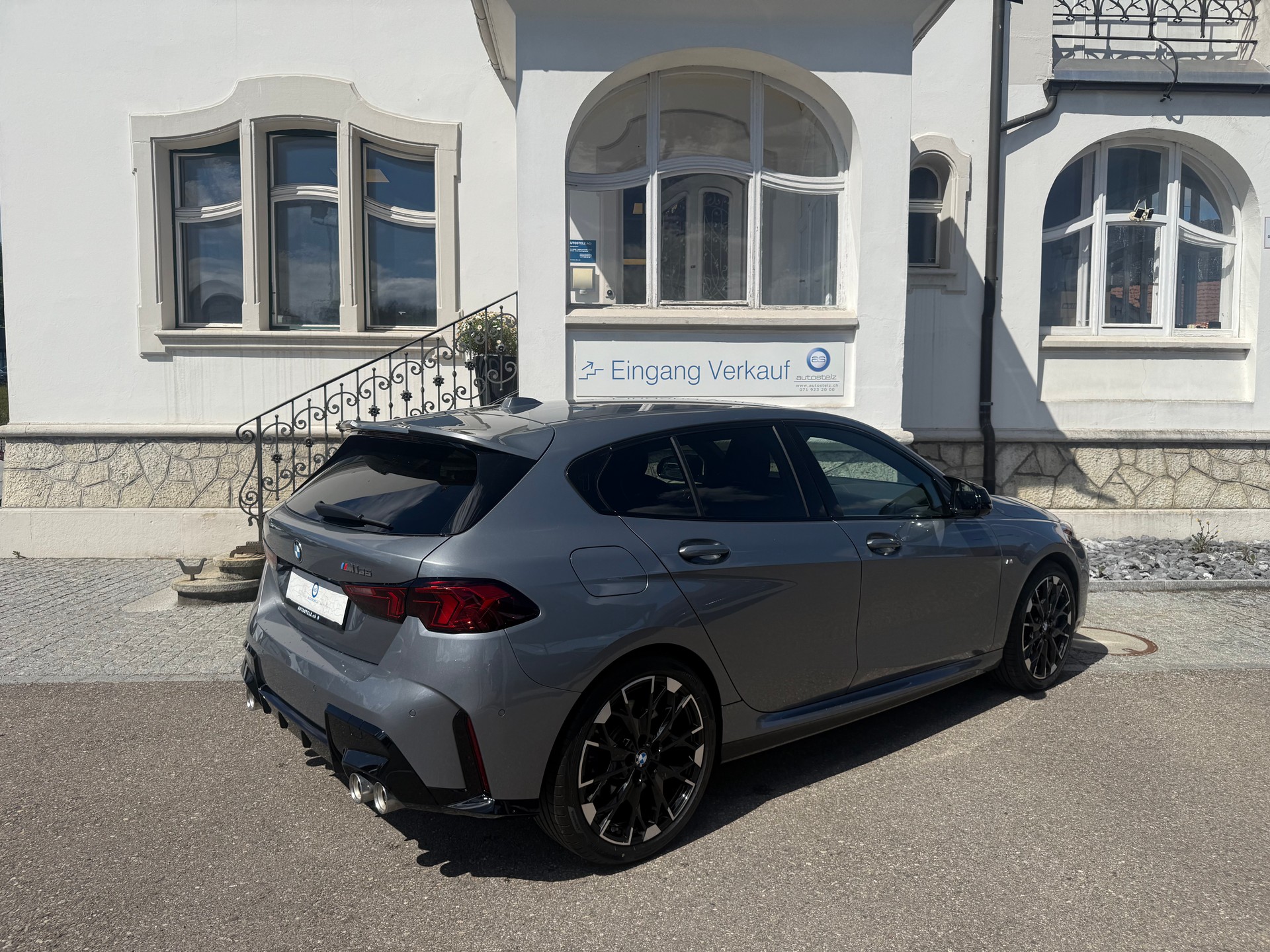 BMW M135i xDrive-image-4