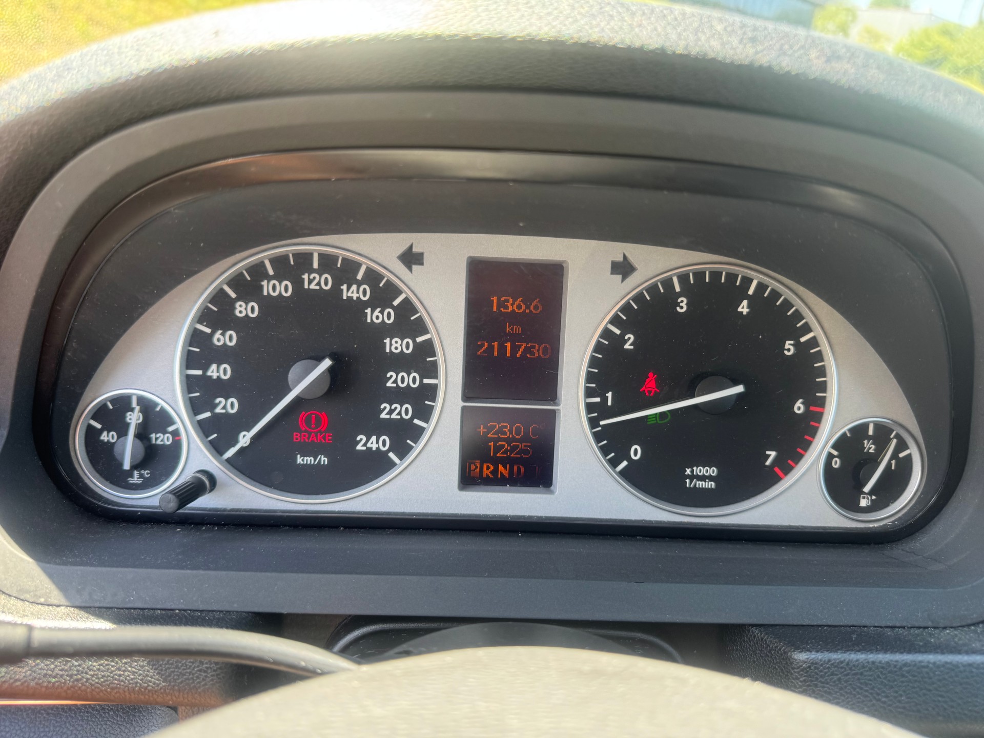 MERCEDES-BENZ B 180 (170) Autotronic-image-9