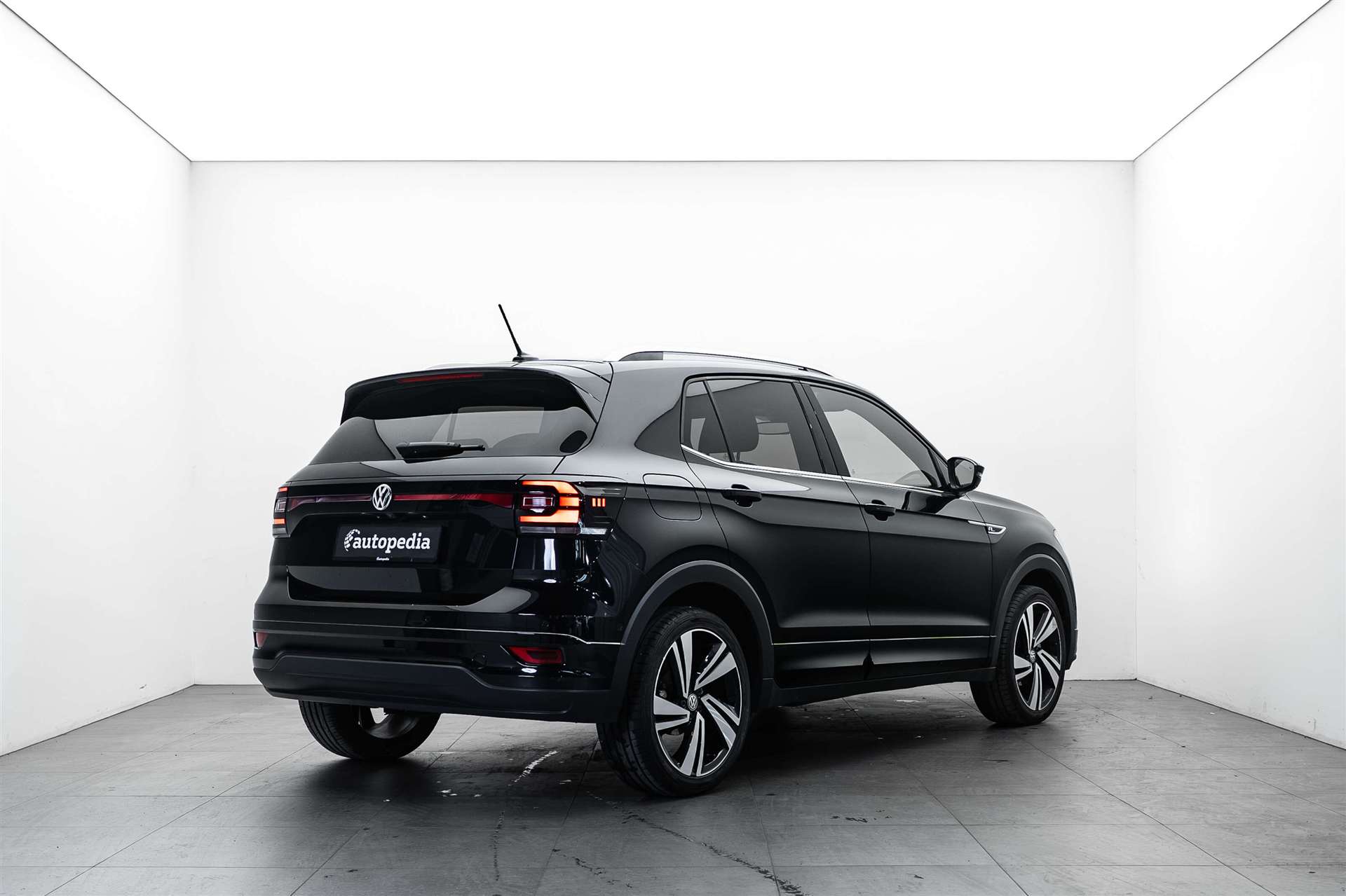 VW VW T-Cross 1.0 TSI R-Line! DSG-image-2