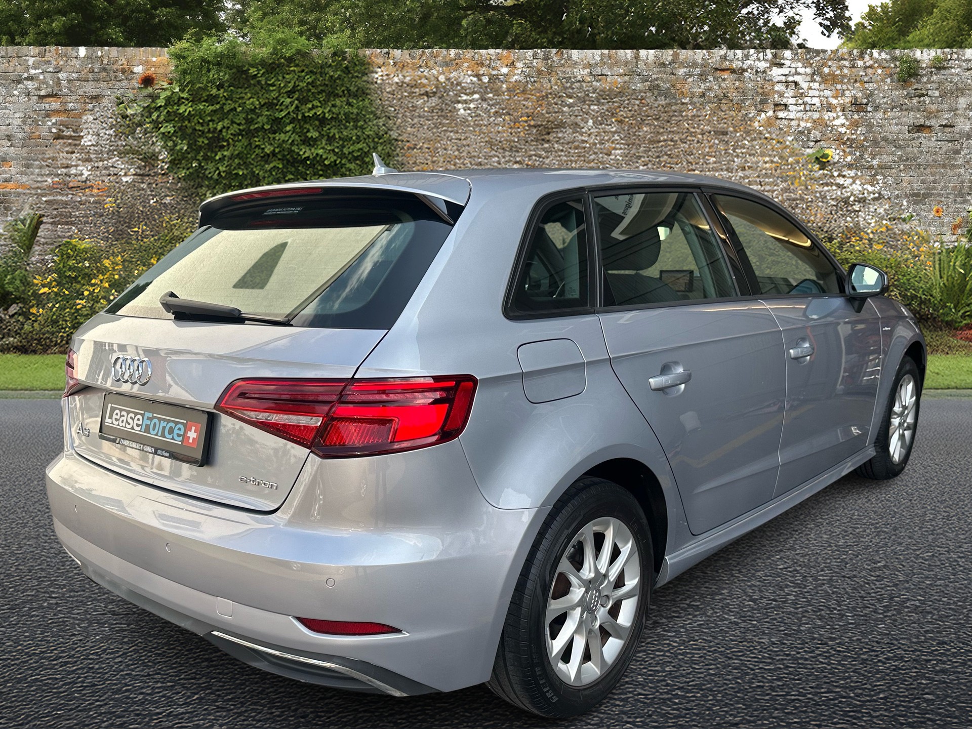 AUDI A3 Sportback 1.4 e-tron S-tronic-image-4