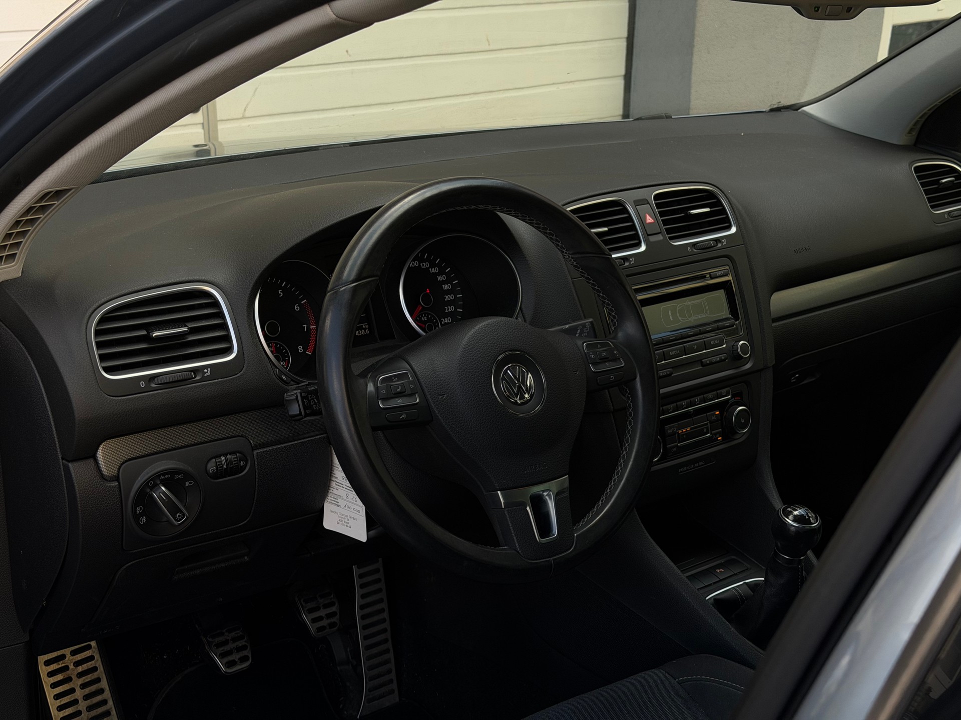 VW Golf 1.4 TSI Comfortline Style Edition*Frisch ab Service&MFK*Sitzheizung*Parksensoren*8-Fach Räder*Top Gepflegt*-image-9