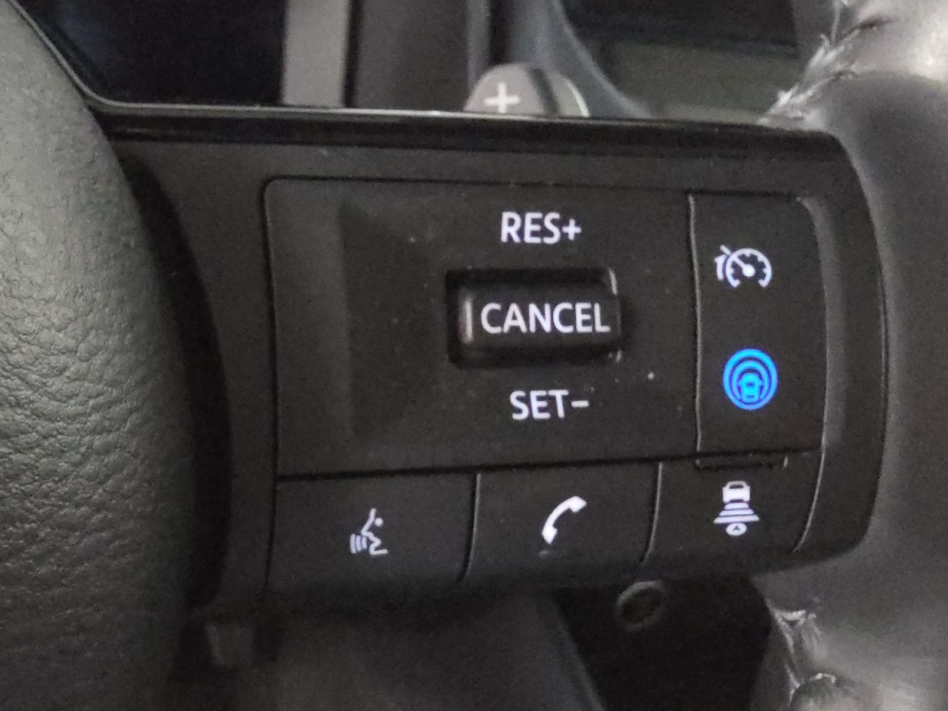NISSAN Qashqai 1.3 DIG-T MHEV Tekna Xtronic-image-26