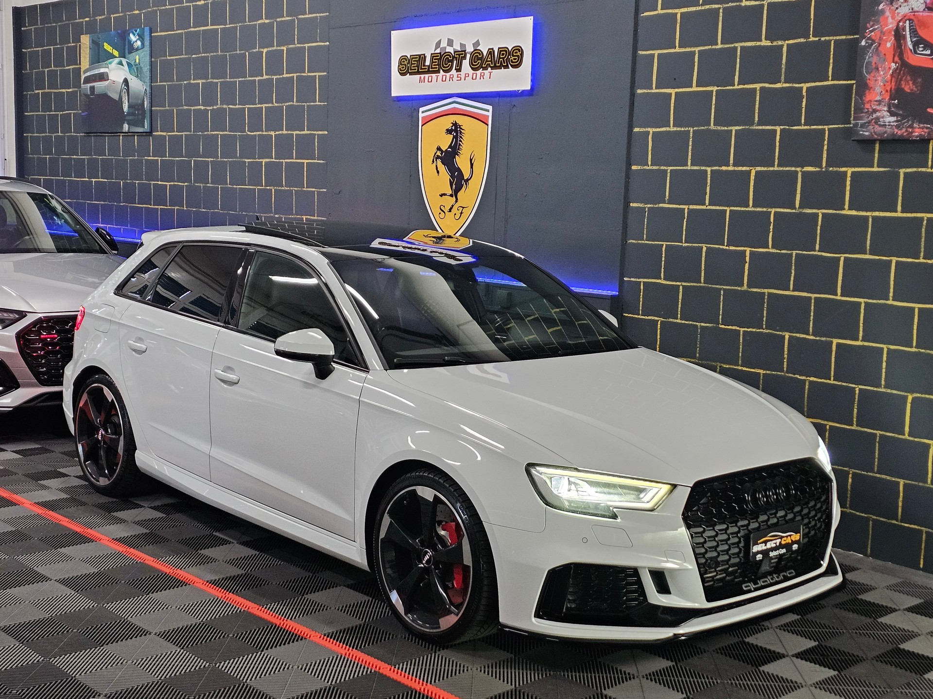 AUDI RS3 Sportback 2.5 TSI quattro S-tronic-image-0