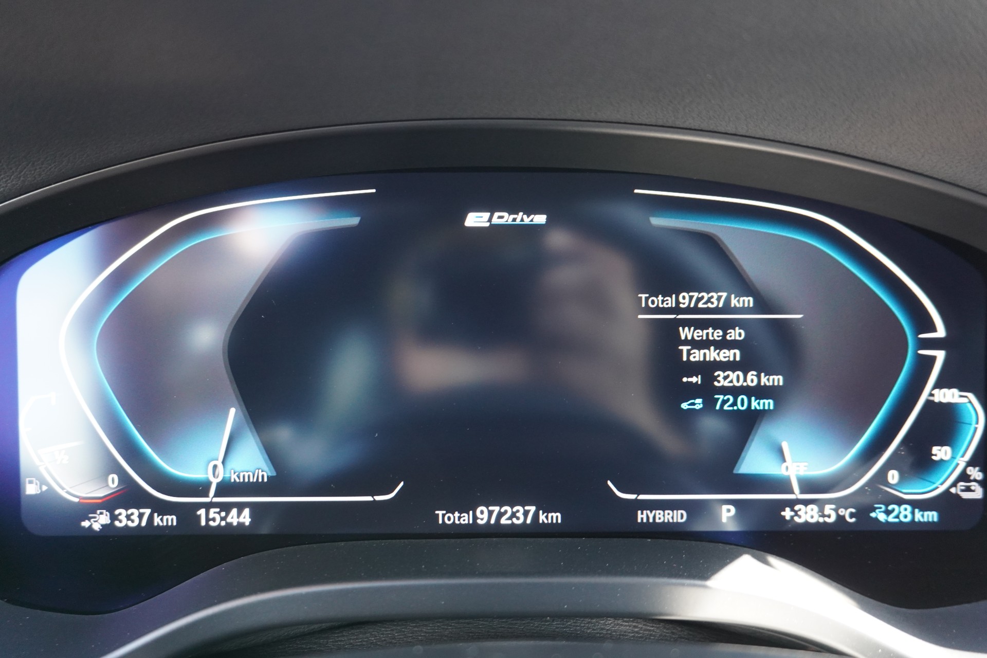 BMW X3 xDrive 30e M Sport-image-20