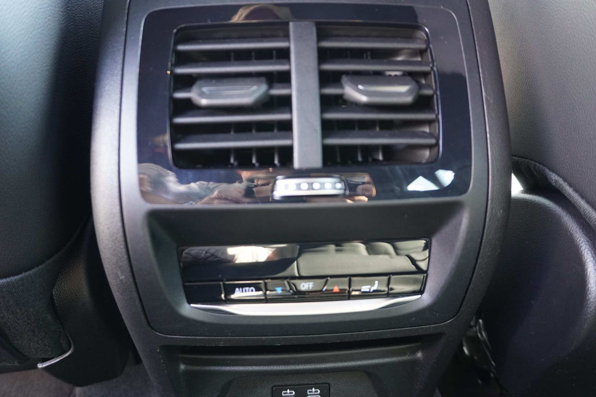 BMW X3 xDrive 30e M Sport-image-40