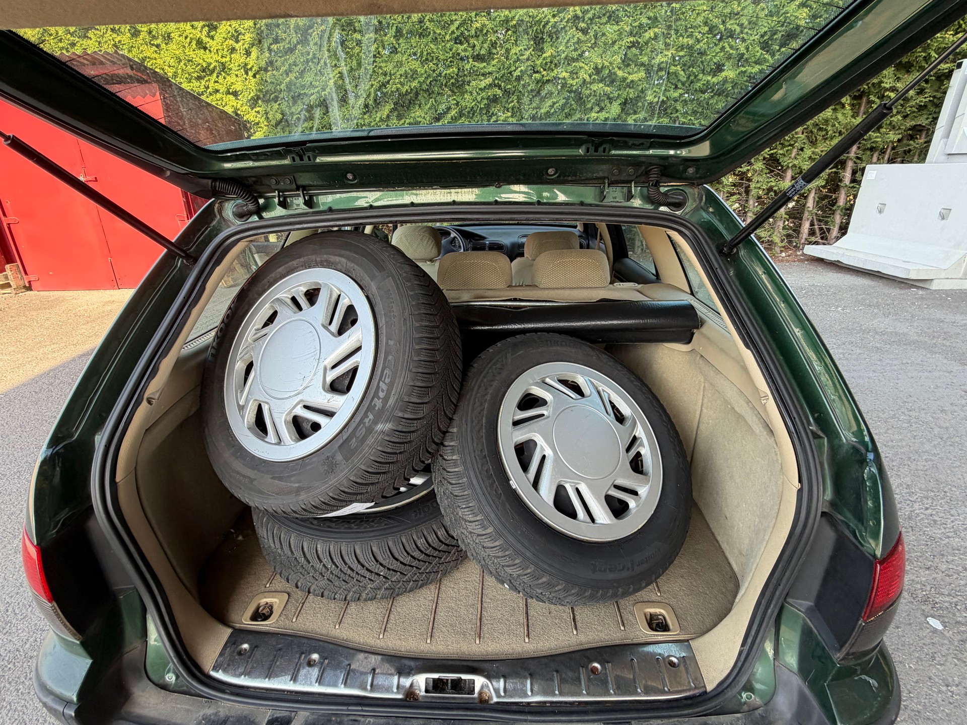 PEUGEOT 406 Break ST 2.0 16V-image-6