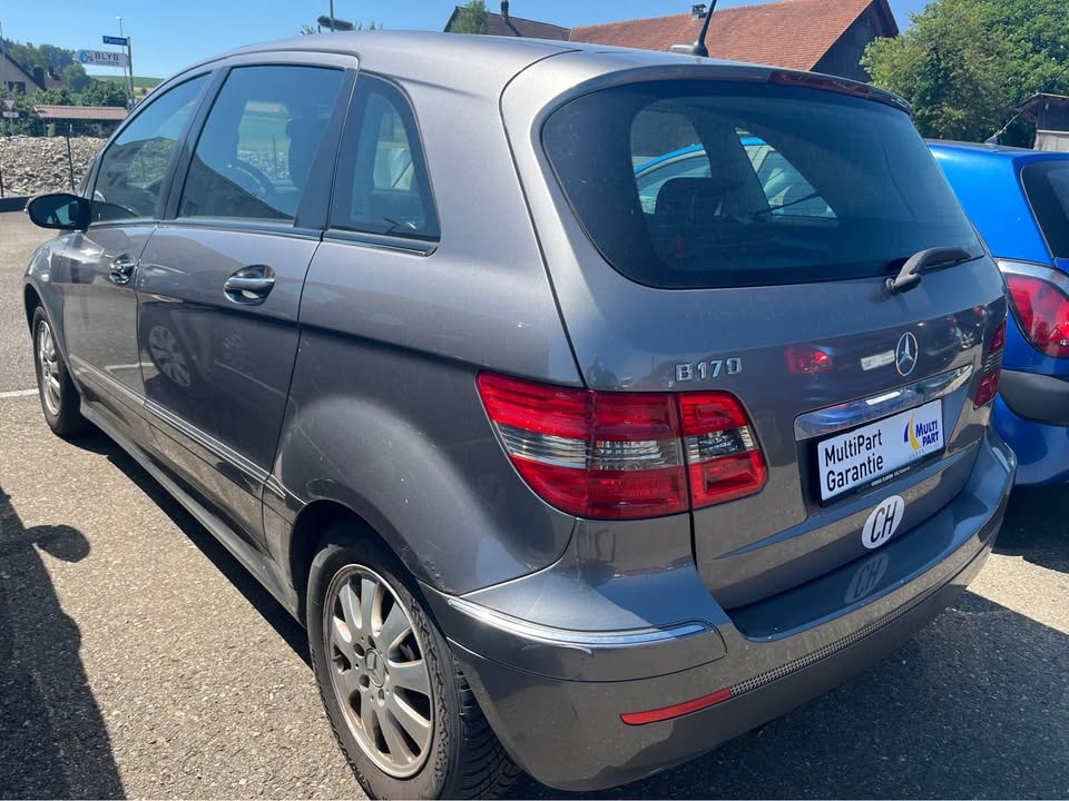 MERCEDES-BENZ B 170-image-5