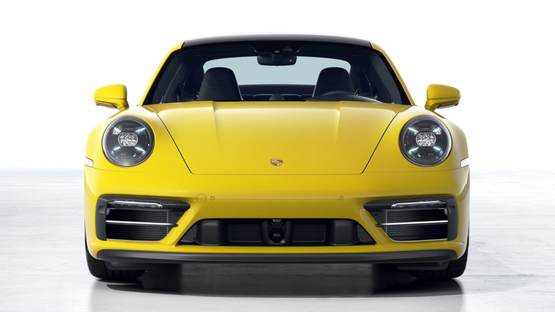 PORSCHE 911 Carrera 4 GTS (MY24)-image-6