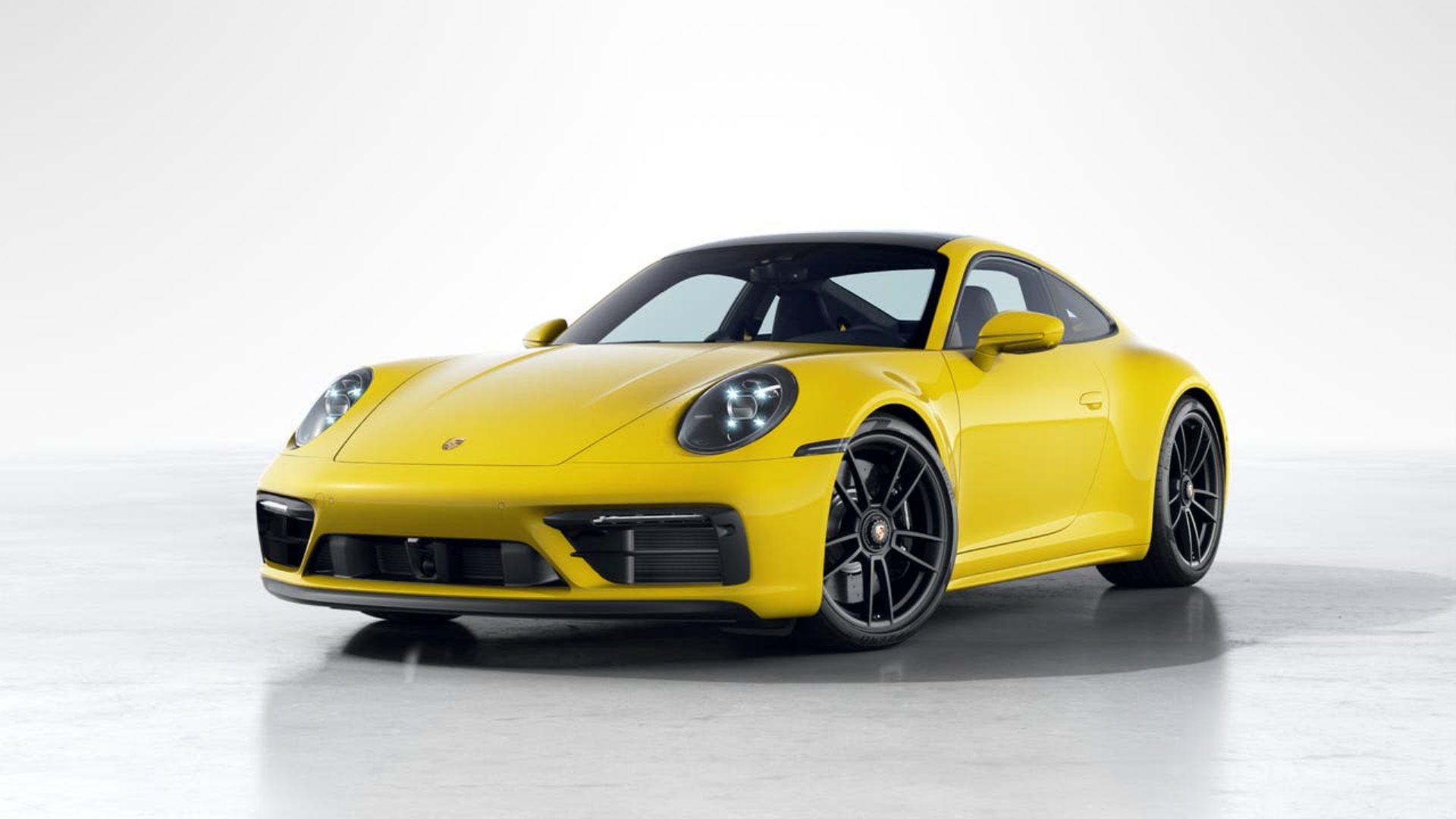 PORSCHE 911 Carrera 4 GTS (MY24)