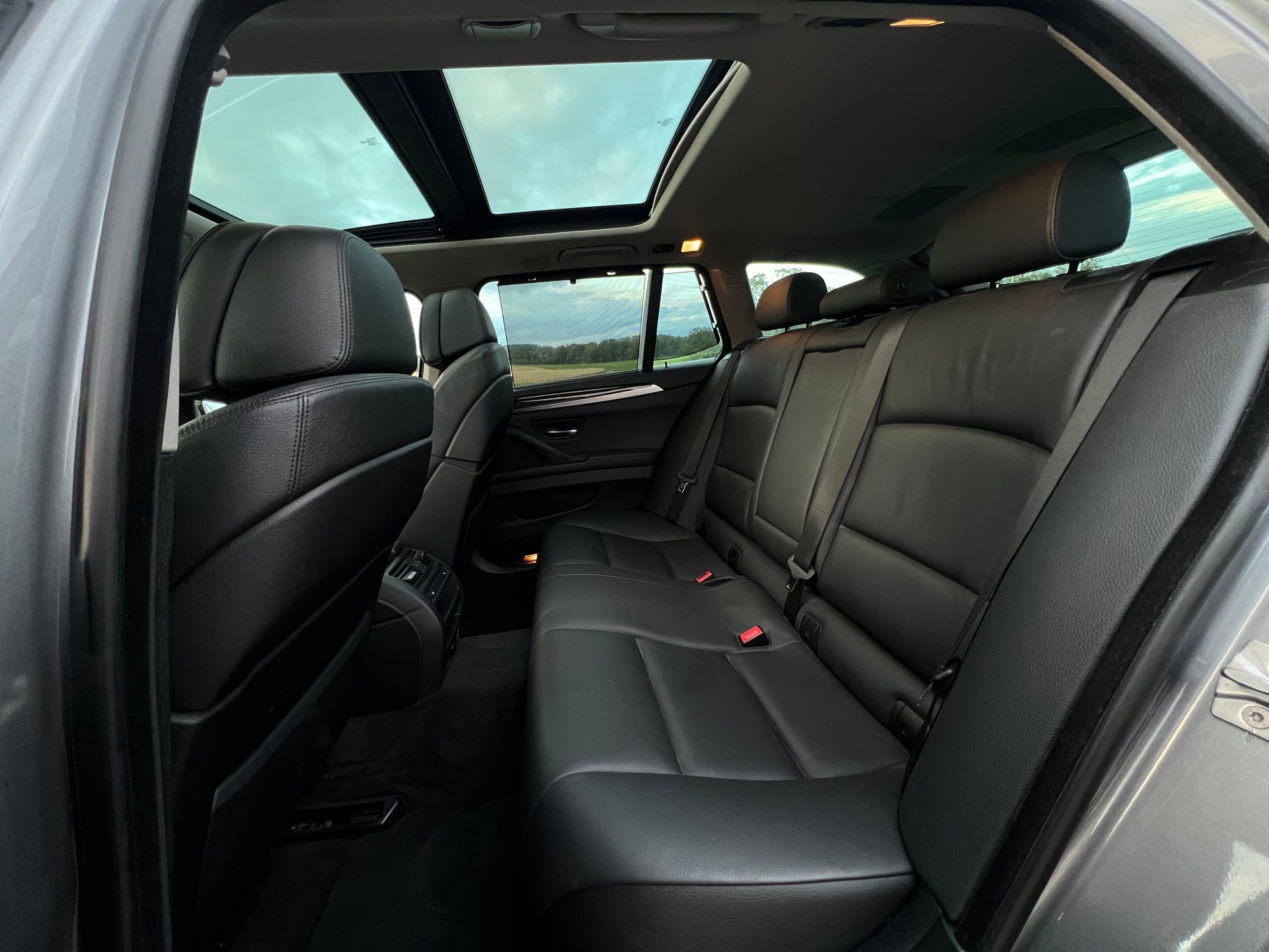 BMW 535d Touring Steptronic | EXPORT | OIL PUMP DEFEKT | MOTOR STARTING-image-13