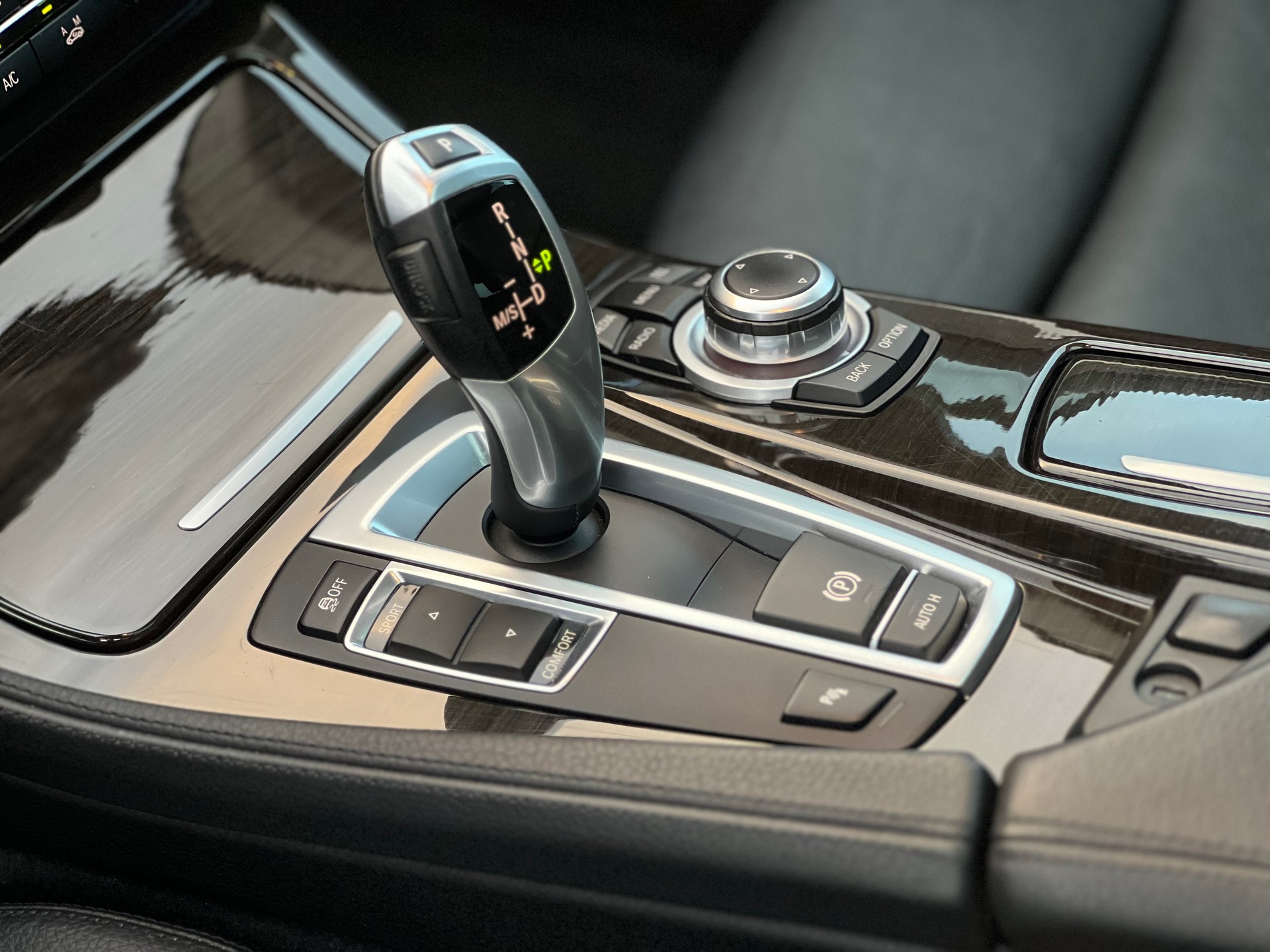 BMW 535d Touring Steptronic | EXPORT | OIL PUMP DEFEKT | MOTOR STARTING-image-12