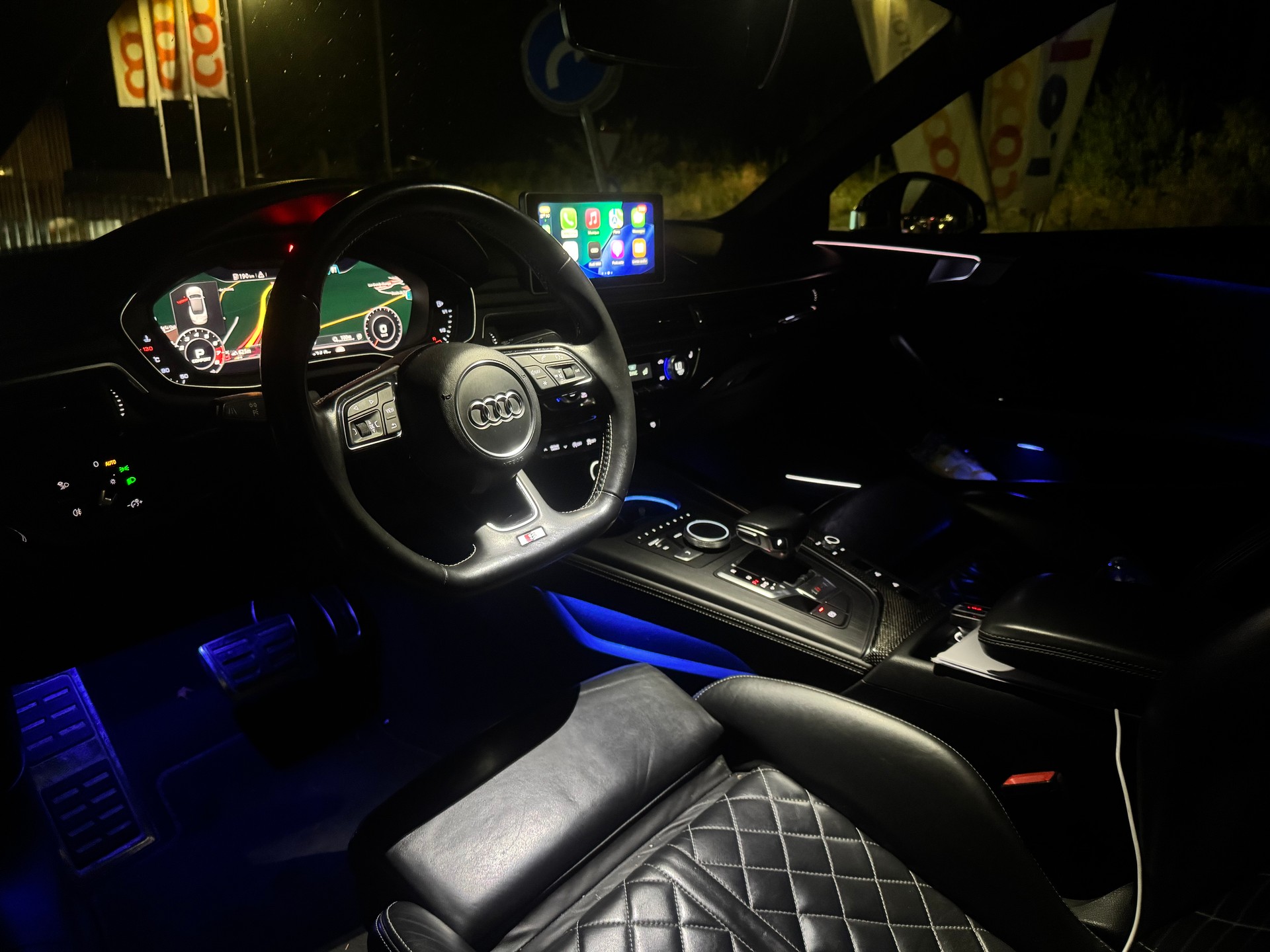 AUDI S5 Cabriolet 3.0 TFSI quattro tiptronic-image-8