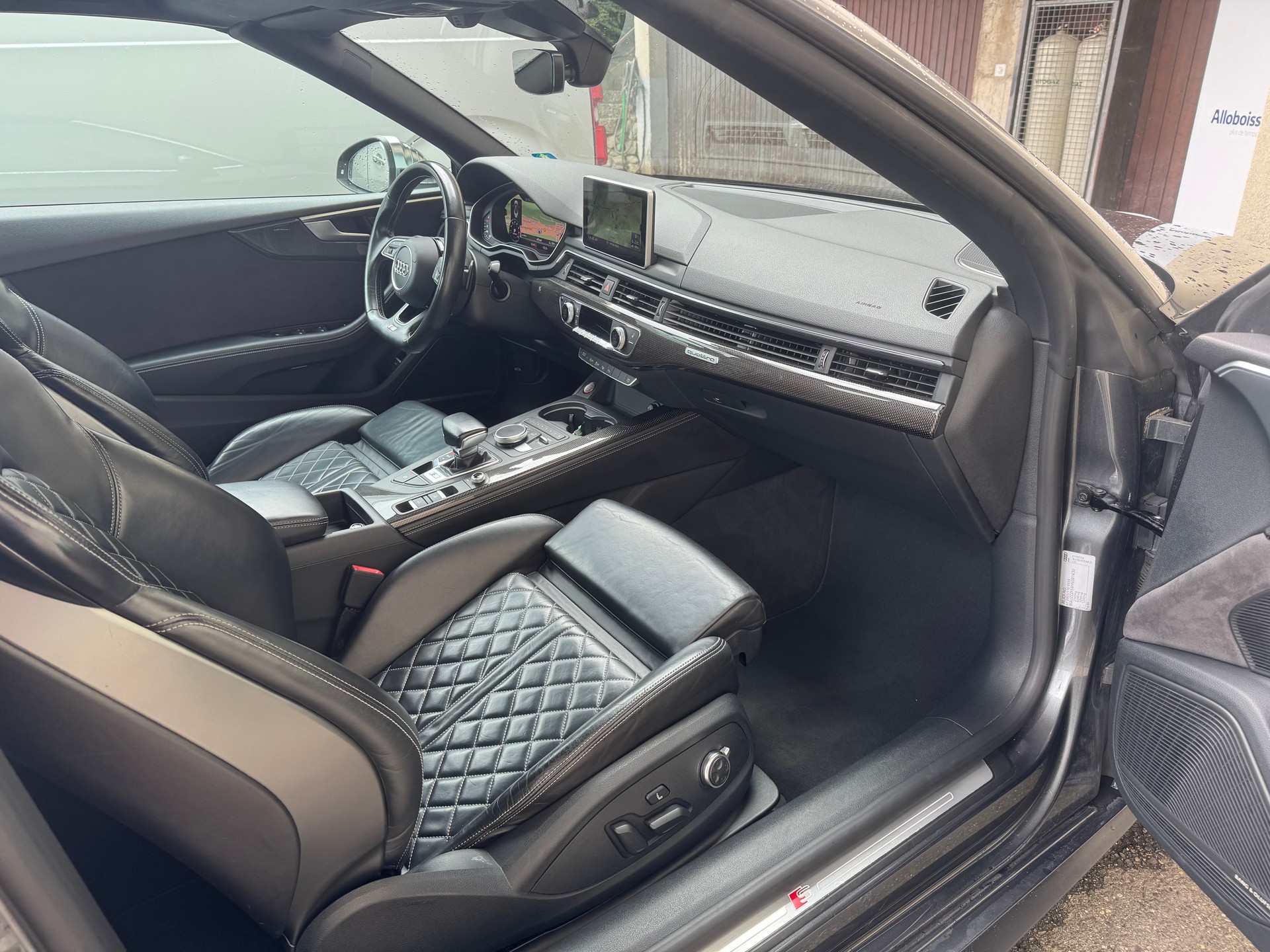 AUDI S5 Cabriolet 3.0 TFSI quattro tiptronic-image-10