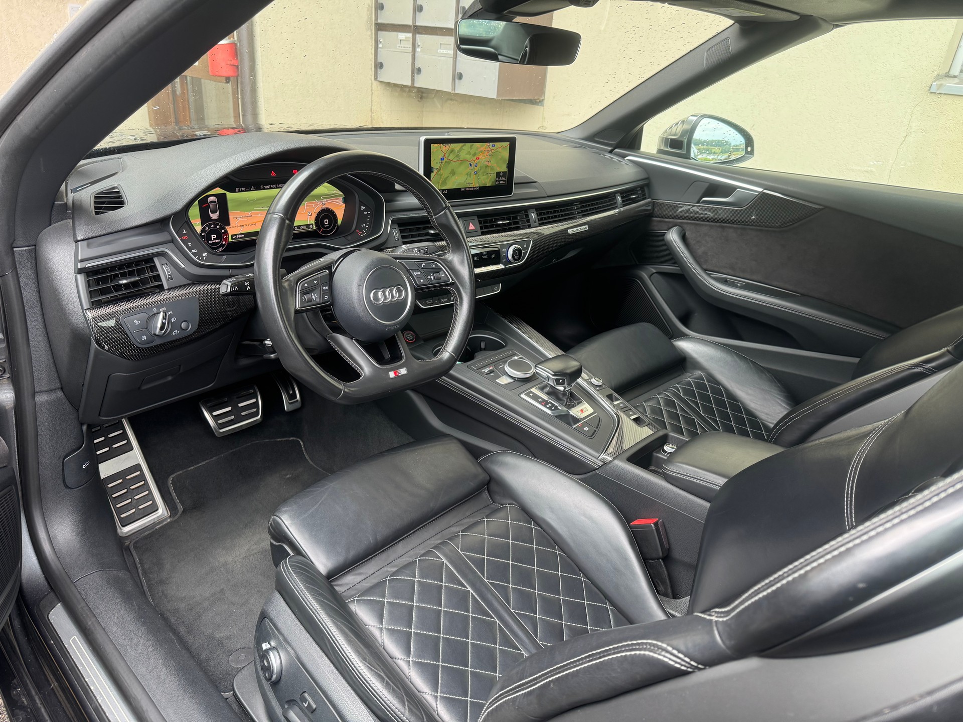 AUDI S5 Cabriolet 3.0 TFSI quattro tiptronic-image-11