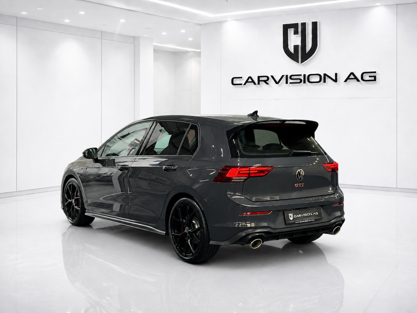 VW Golf 2.0 TSI GTI Clubsport DSG *Uranograu *-image-4