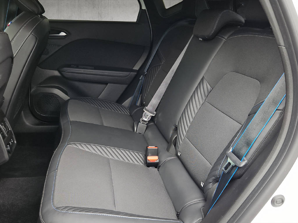 RENAULT Captur 1.3 TCe 160 esprit Alpine EDC-image-5