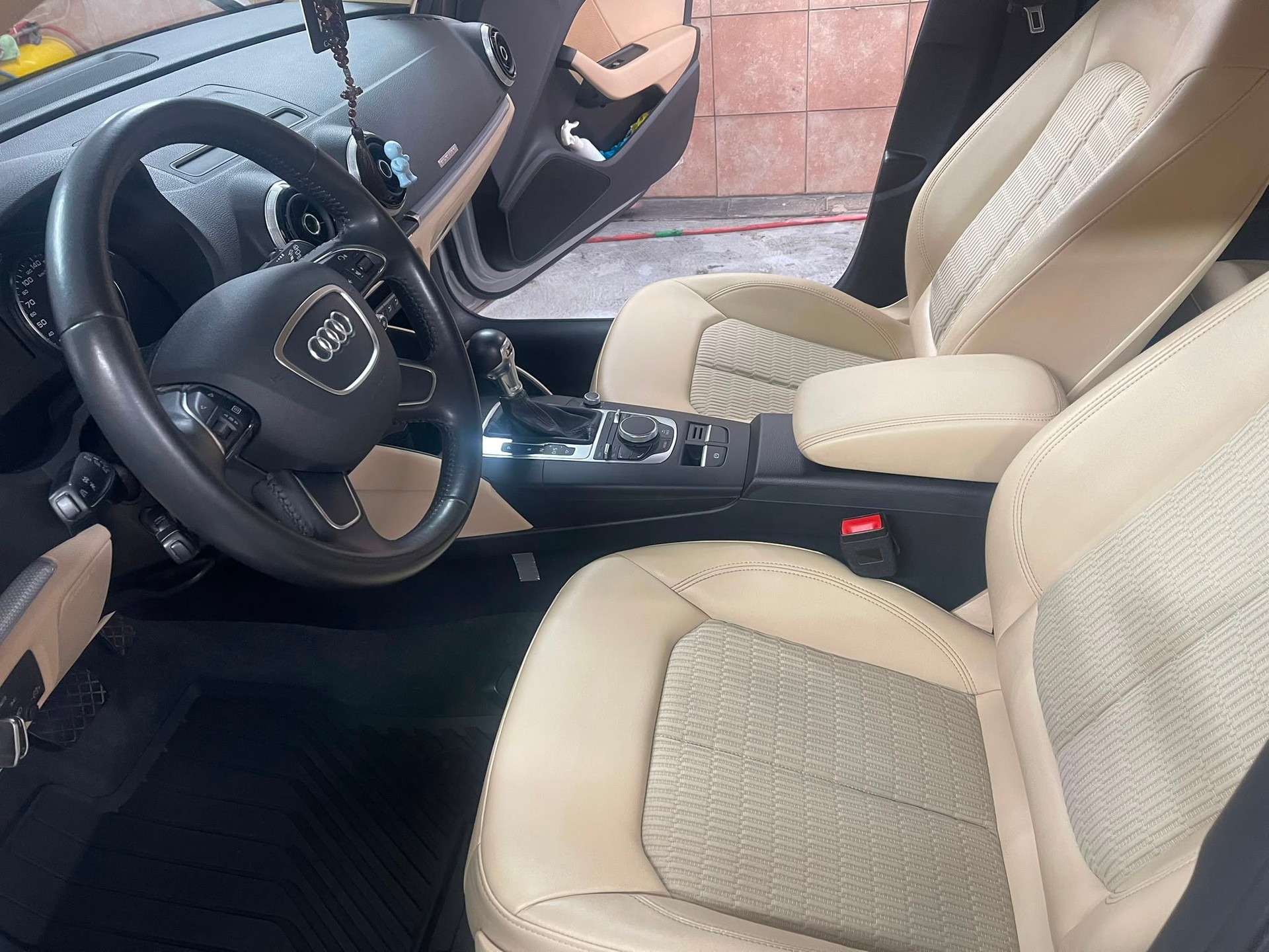 AUDI S-Tronic 2.0 TDI Quattro-image-2