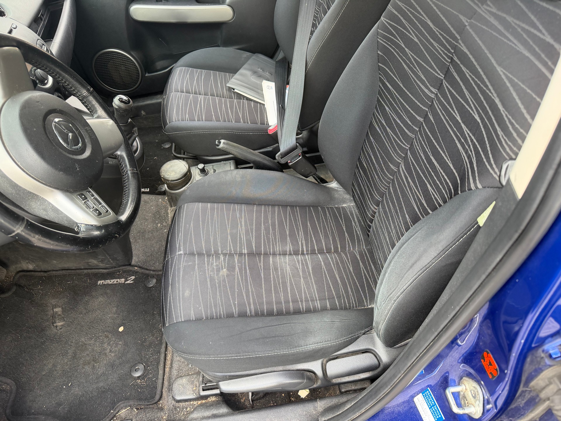 MAZDA 2 1.3i 16V Exclusive-image-6