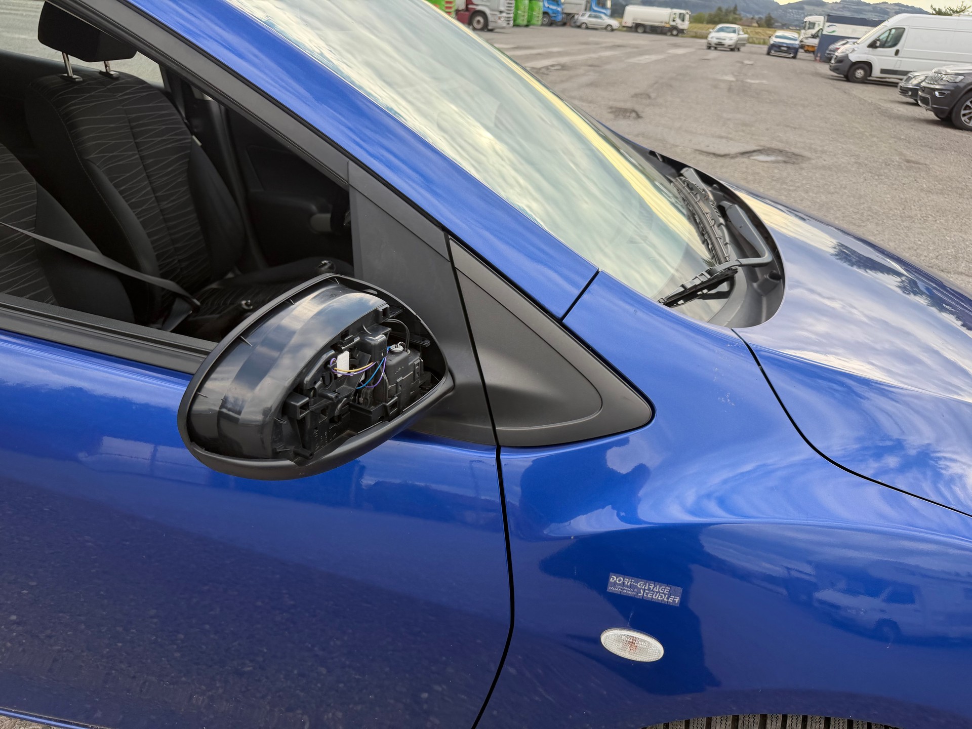 MAZDA 2 1.3i 16V Exclusive-image-13