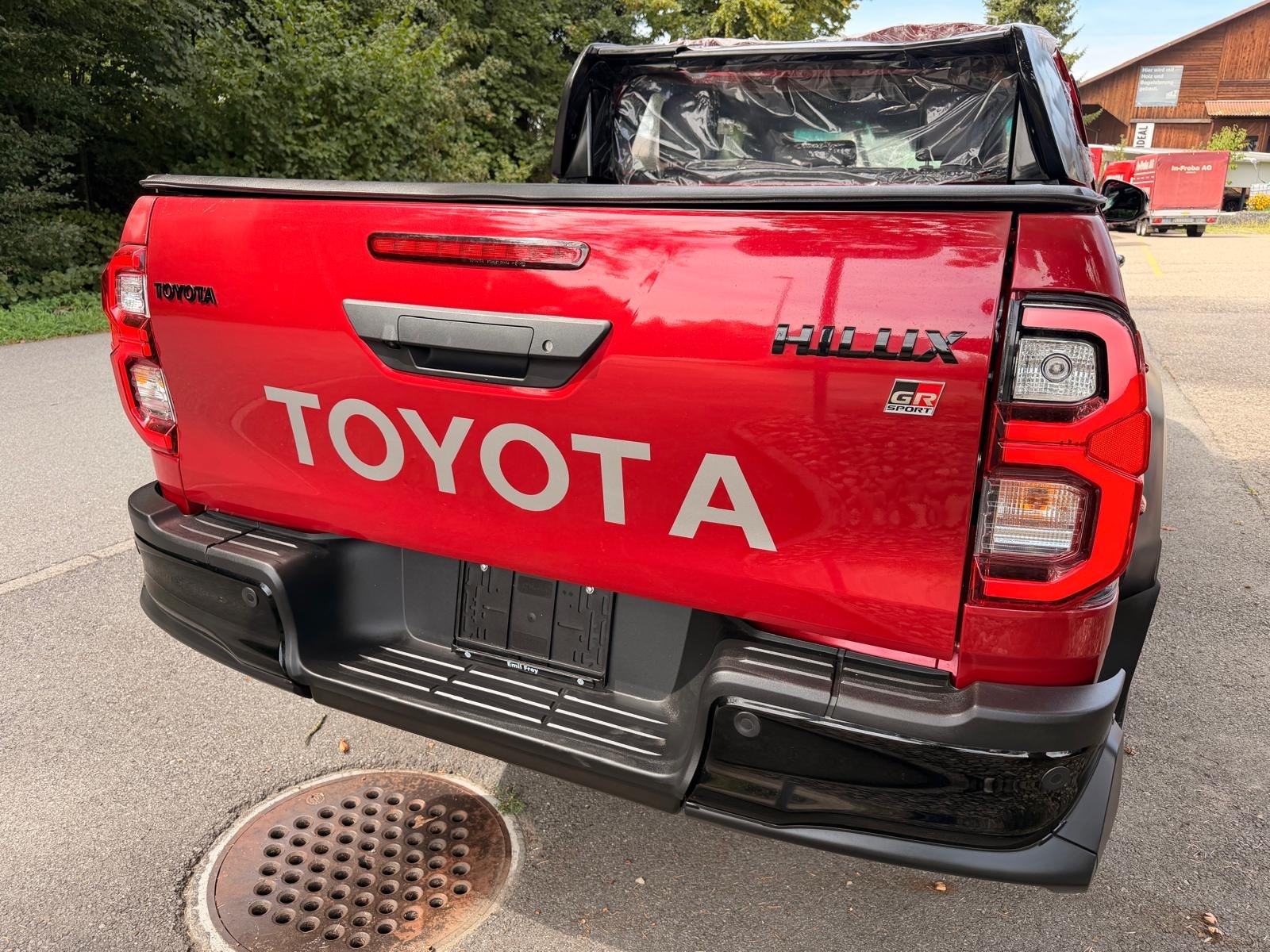 TOYOTA Hilux 2.8d GR Sport II Double Cab 4x4 A-image-3