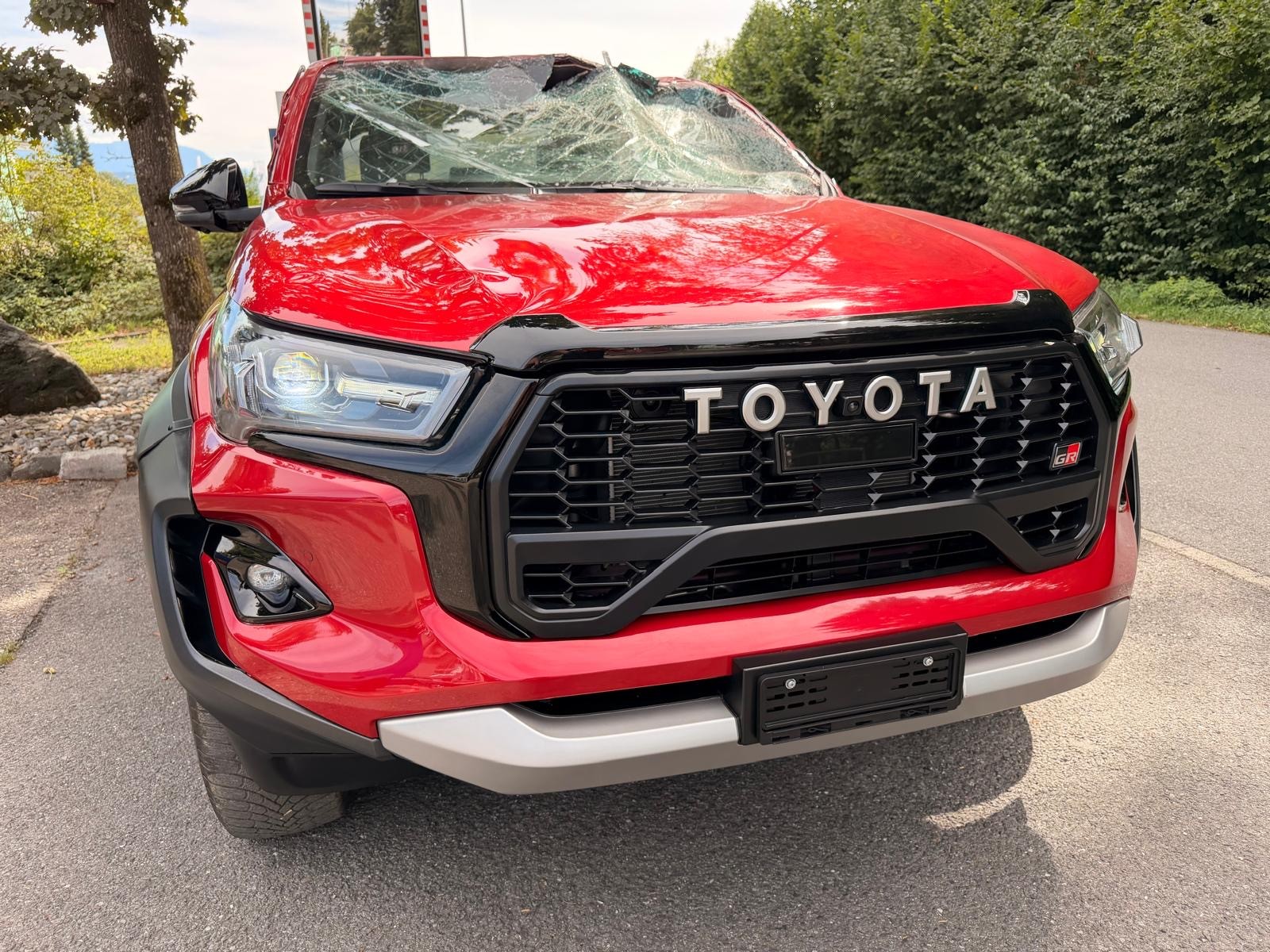 TOYOTA Hilux 2.8d GR Sport II Double Cab 4x4 A-image-7