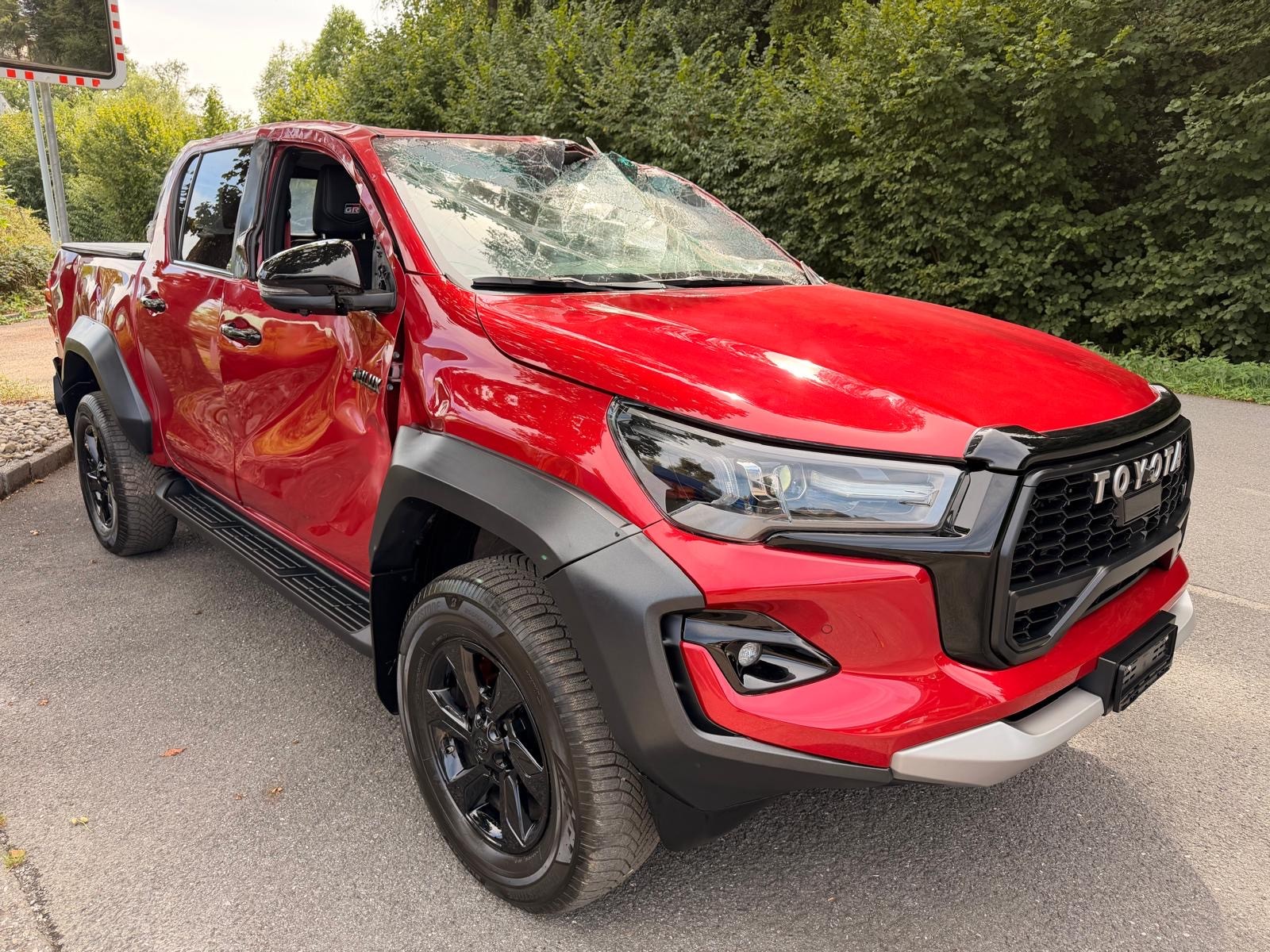 TOYOTA Hilux 2.8d GR Sport II Double Cab 4x4 A-image-1