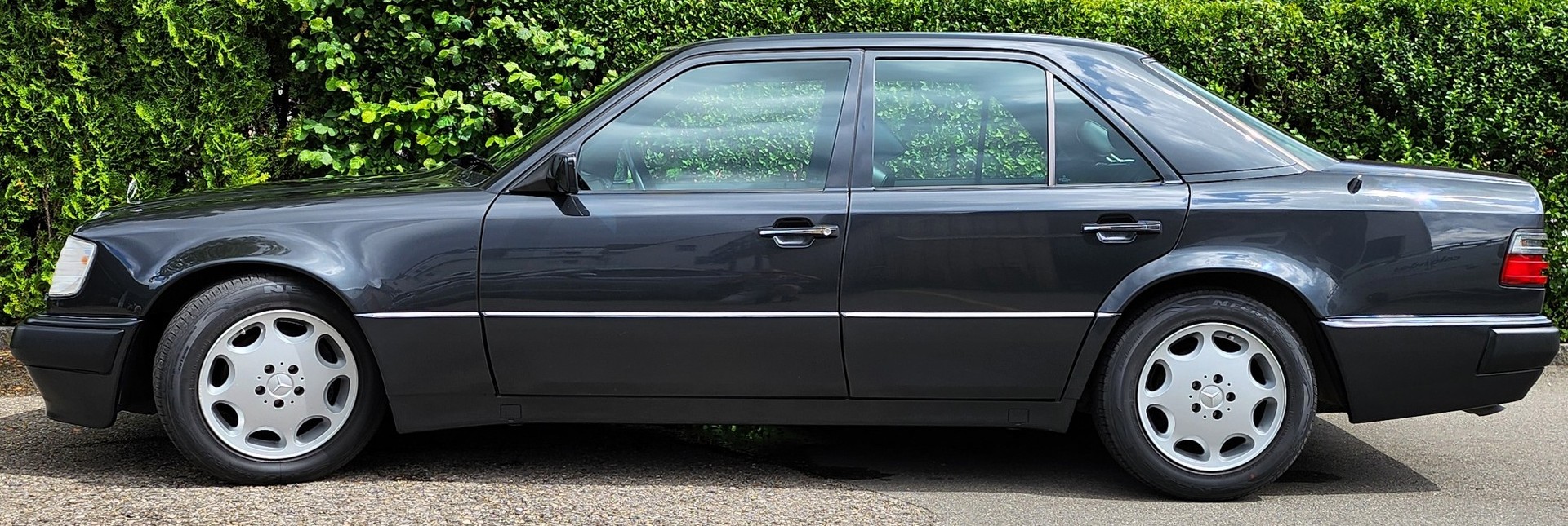 MERCEDES-BENZ 500 E Automatic-image-6