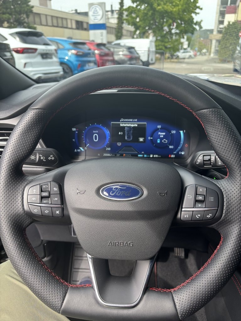 FORD Kuga 2.5 Plug-in Hybrid ST-Line X-image-6