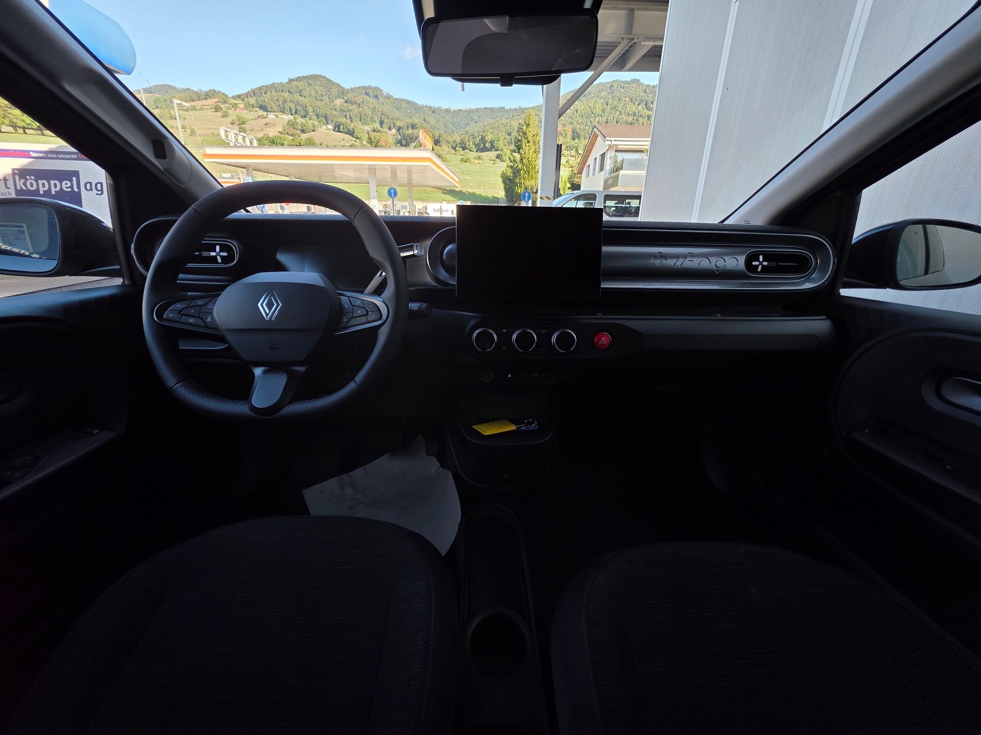 RENAULT Twingo E-Tech 27kWh Techno-image-6