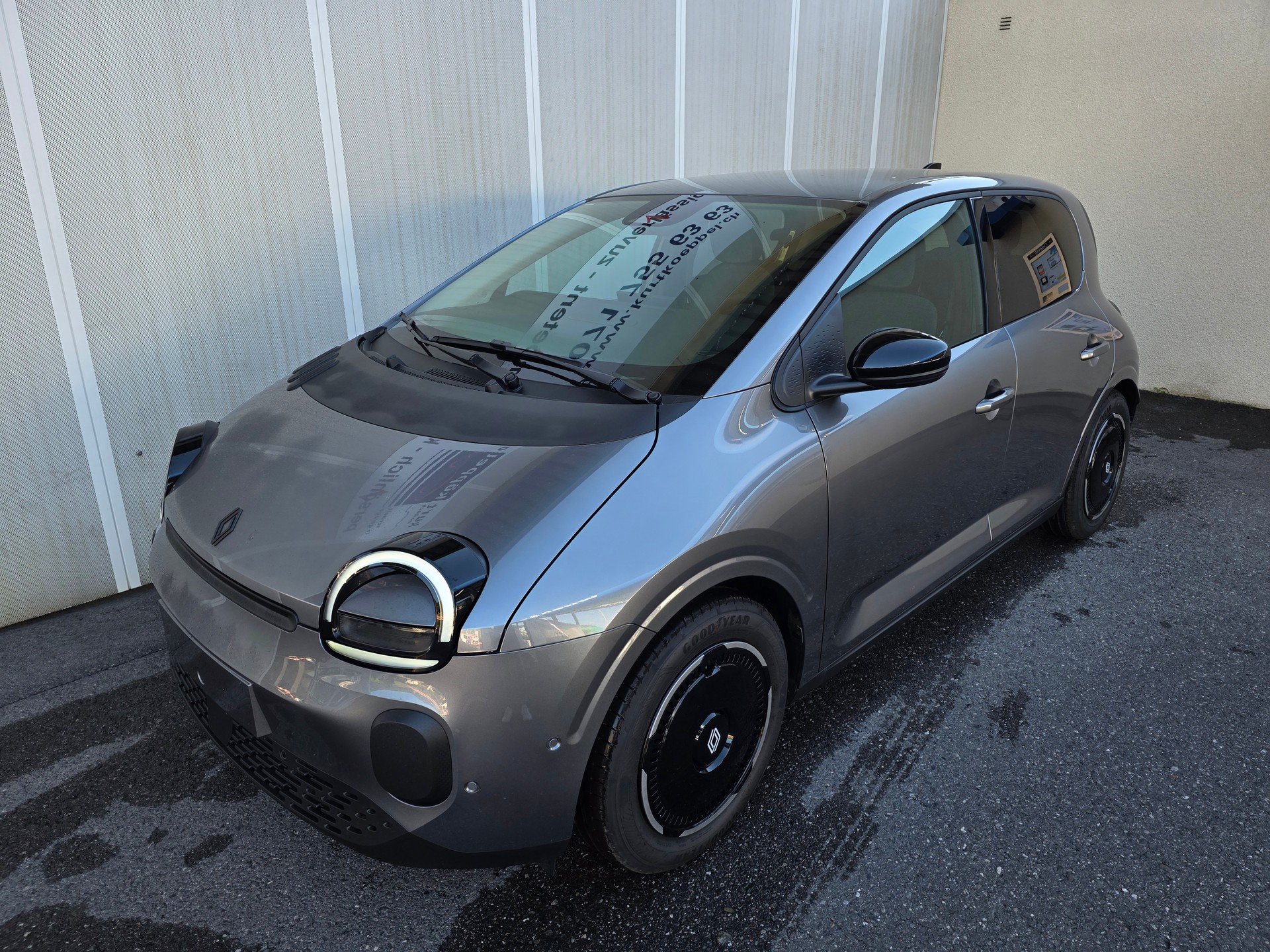RENAULT Twingo E-Tech 27kWh Techno-image-1