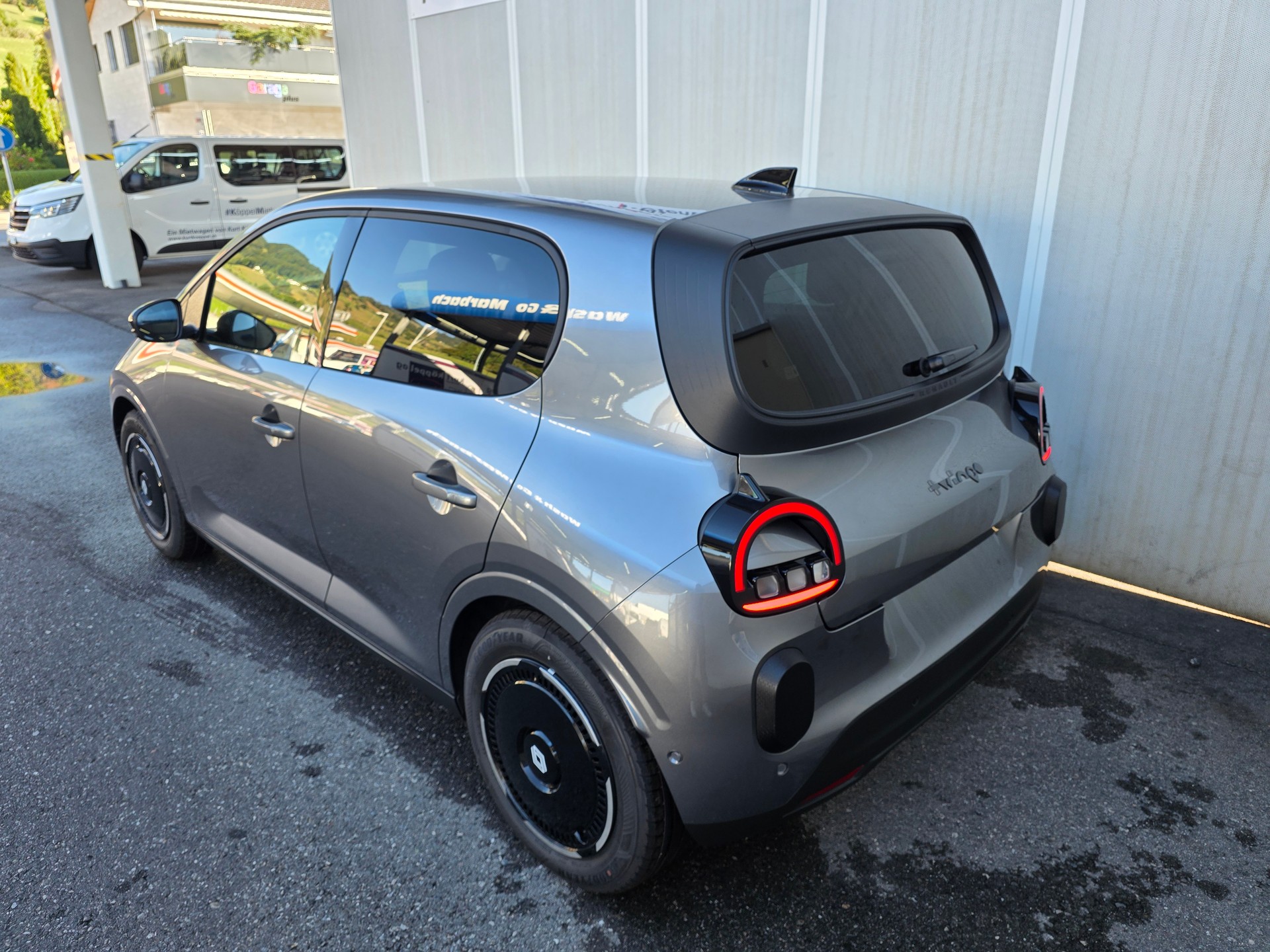 RENAULT Twingo E-Tech 27kWh Techno-image-2