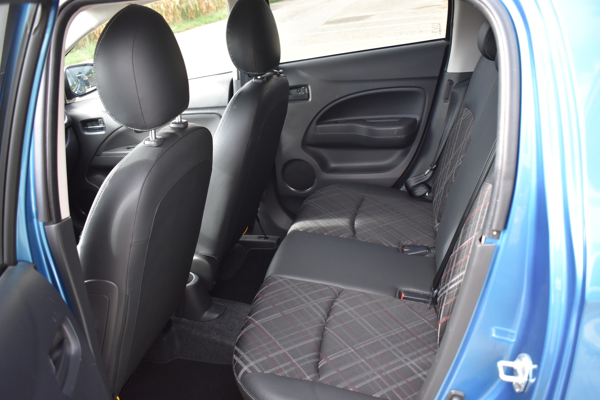 MITSUBISHI Space Star 1.2 CVT Intense+-image-11
