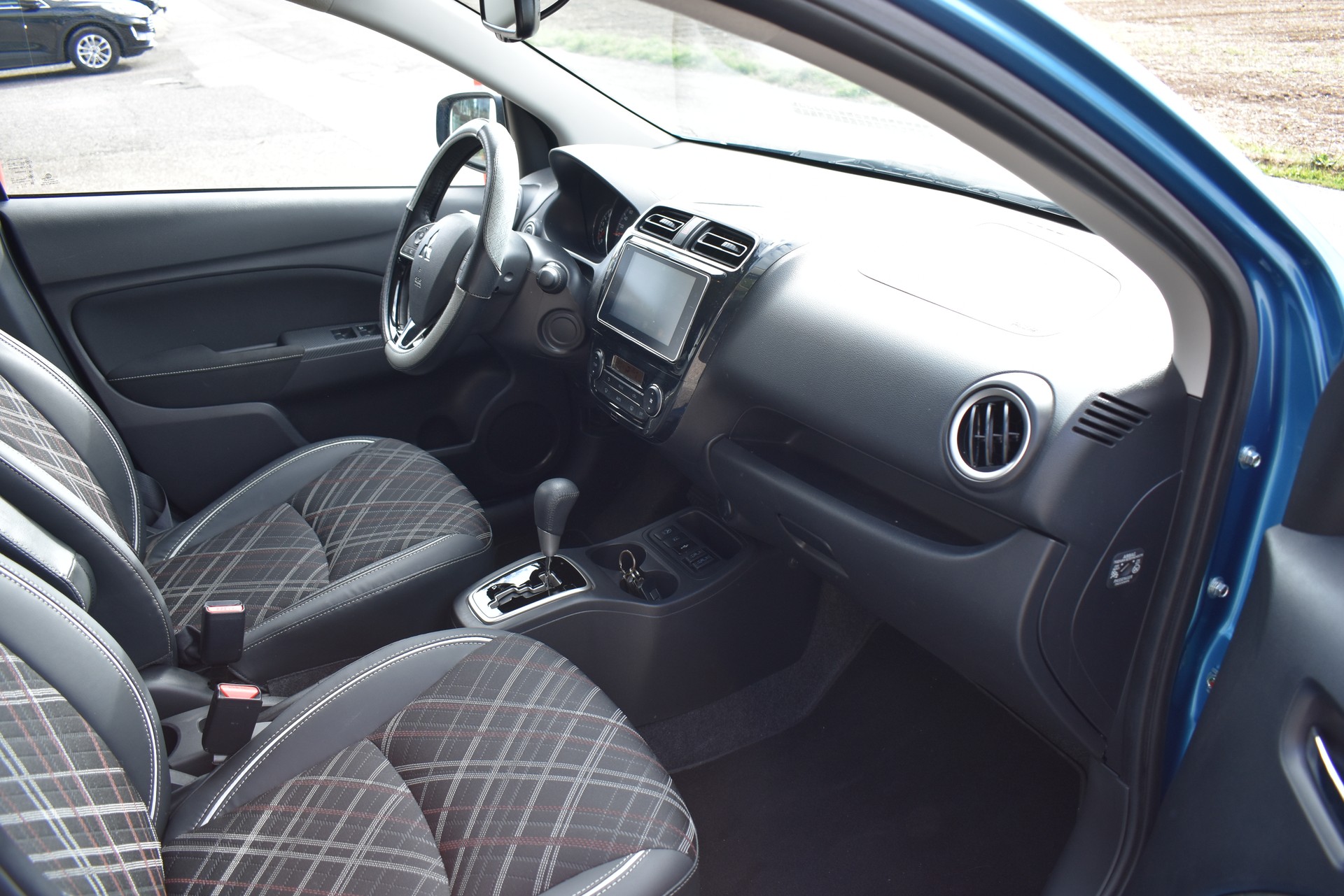 MITSUBISHI Space Star 1.2 CVT Intense+-image-10
