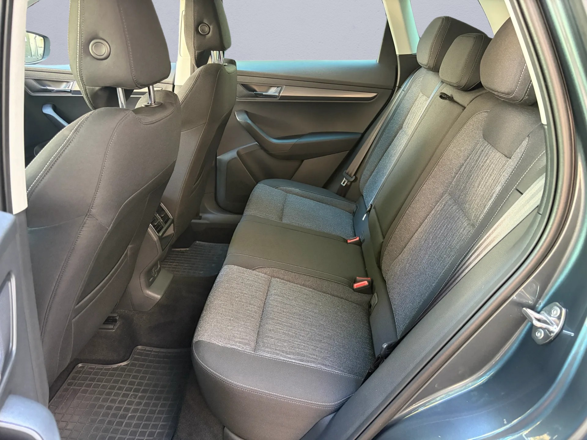 SKODA Karoq 1.5 TSI ACT Style DSG-image-12