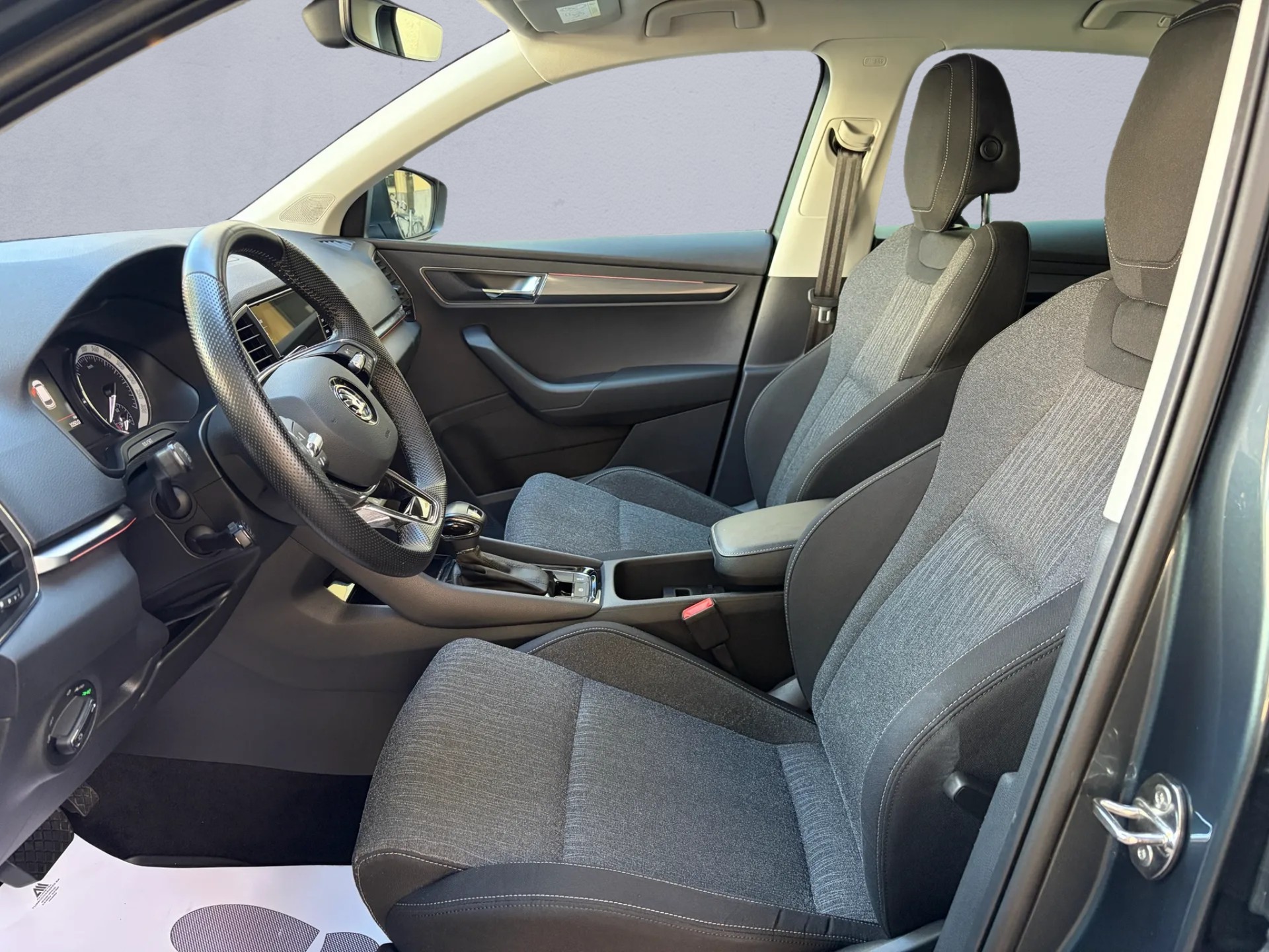 SKODA Karoq 1.5 TSI ACT Style DSG-image-8