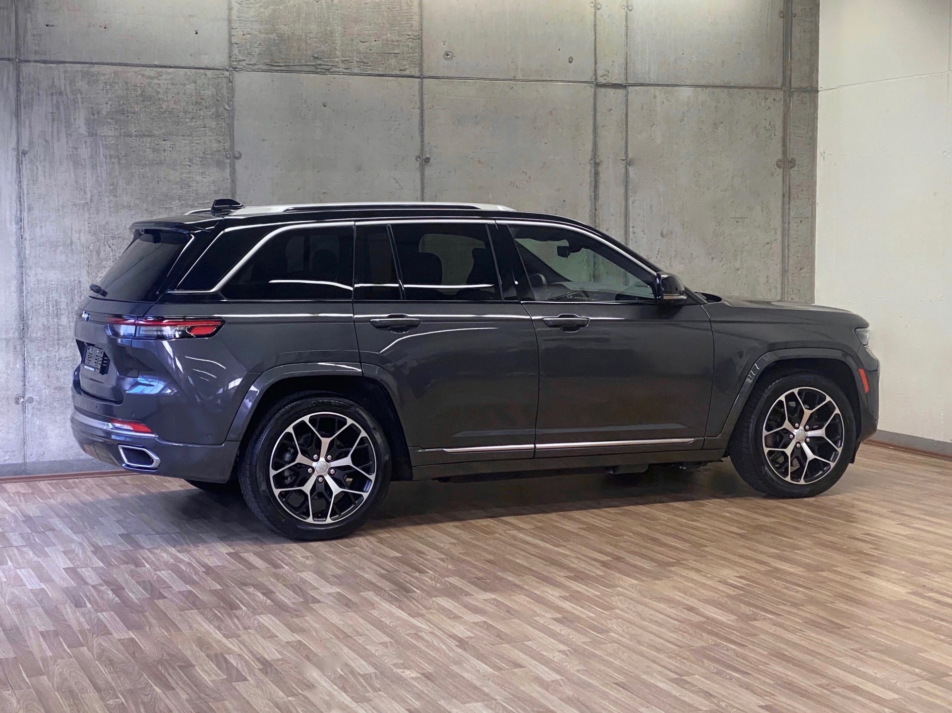 JEEP Grand Cherokee 2.0 *Plug-in-Hybrid*Swiss*Summit*Reserve*4xe*-image-2