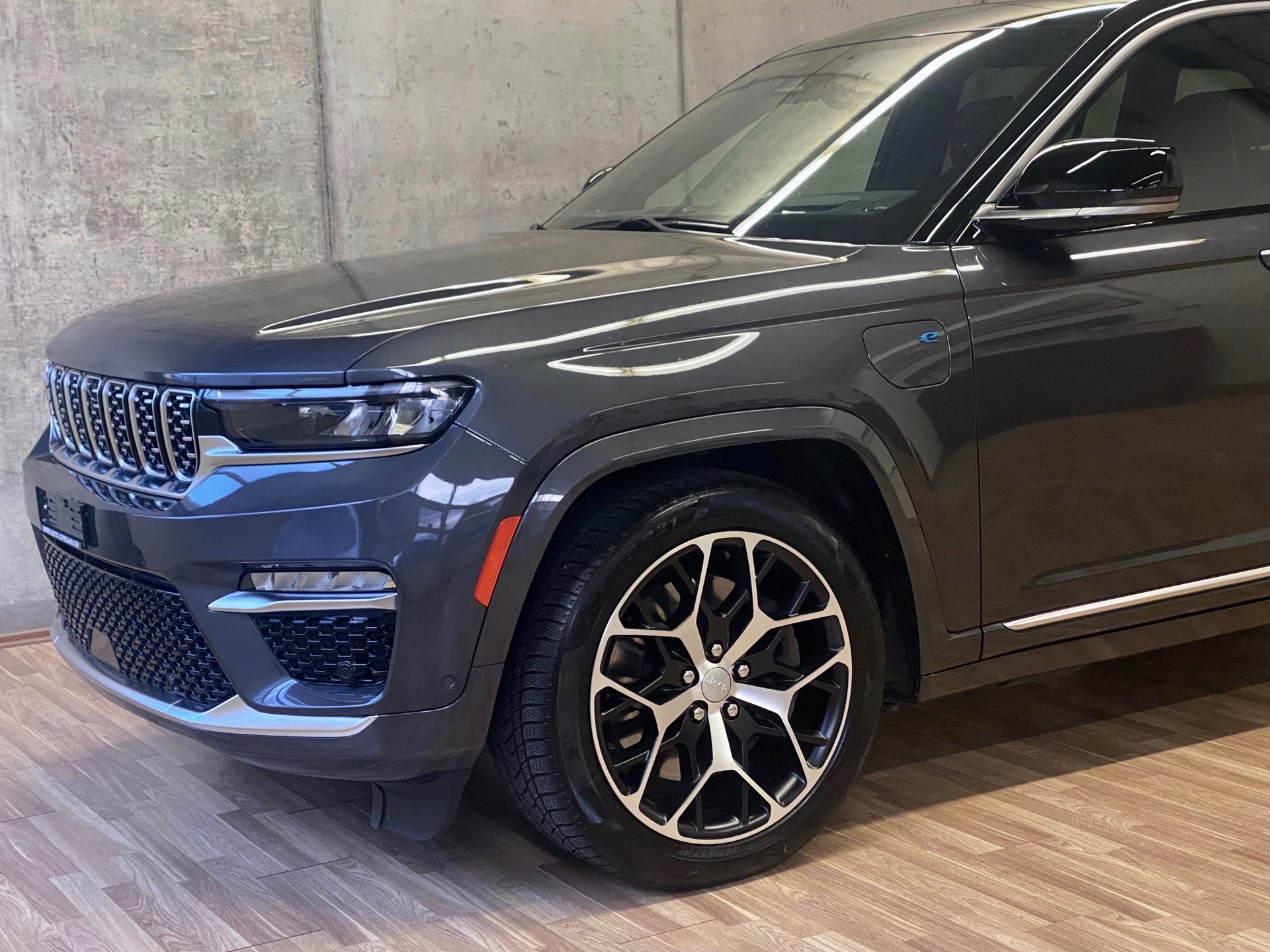 JEEP Grand Cherokee 2.0 *Plug-in-Hybrid*Swiss*Summit*Reserve*4xe*-image-24