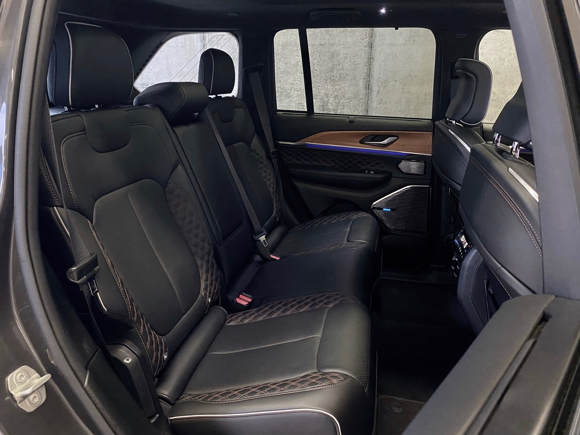 JEEP Grand Cherokee 2.0 *Plug-in-Hybrid*Swiss*Summit*Reserve*4xe*-image-6