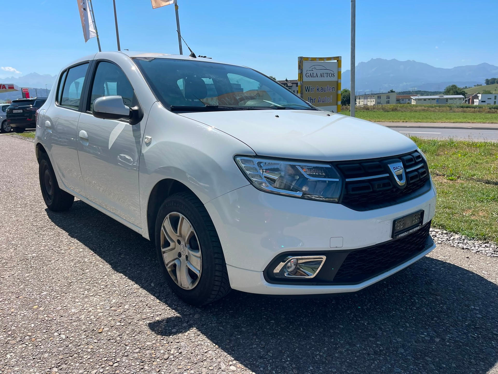 DACIA Sandero 0.9 Lauréate-image-2