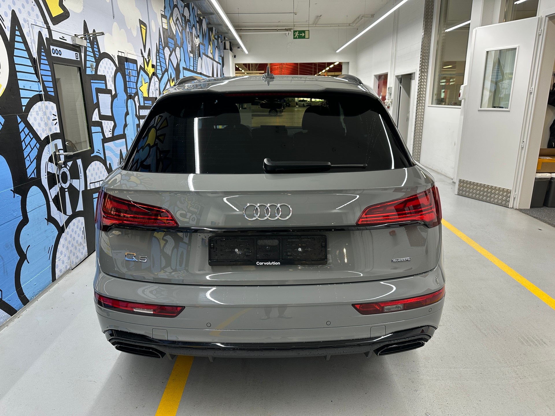 AUDI Q5 Sportback 40 TDI S line quattro S-tronic-image-4