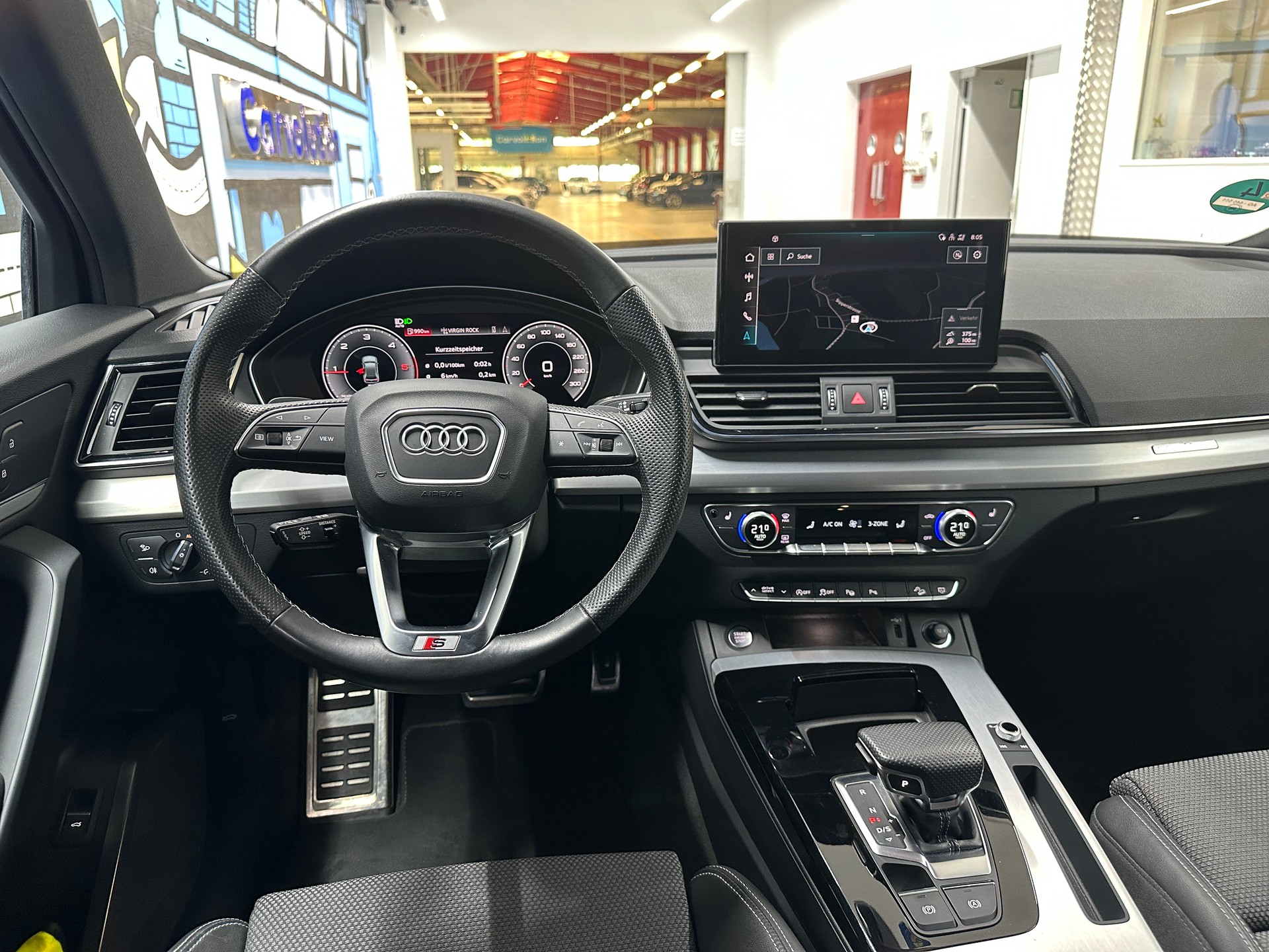 AUDI Q5 Sportback 40 TDI S line quattro S-tronic-image-9