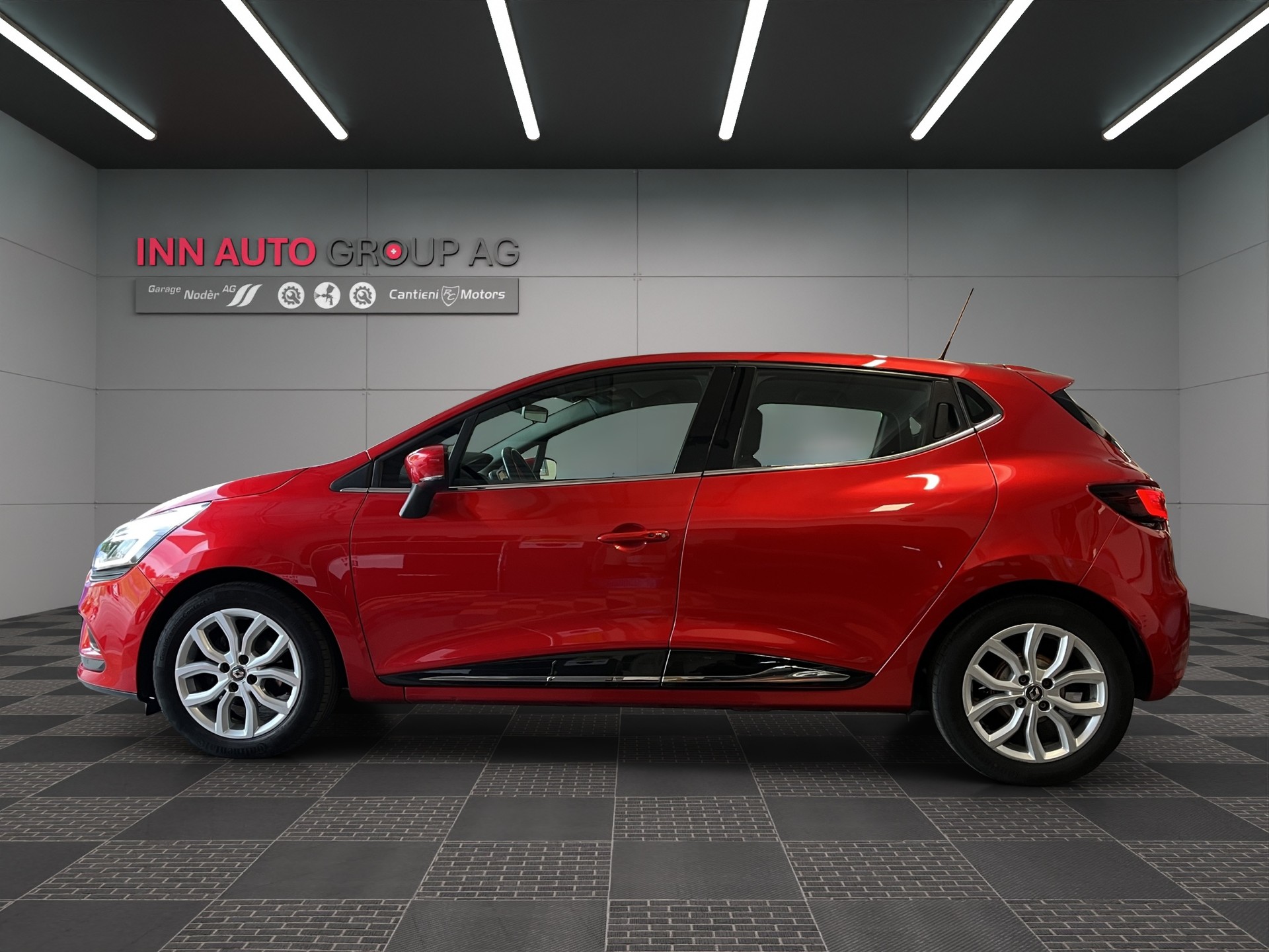 RENAULT Clio 0.9 12V Intens-image-2